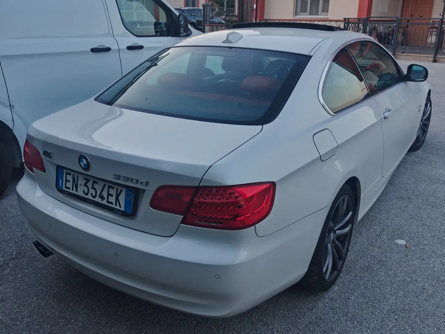 BMW 330 Serie 3 E92 Coupe 330d Coupe xdrive Msport FL Blanc - 2