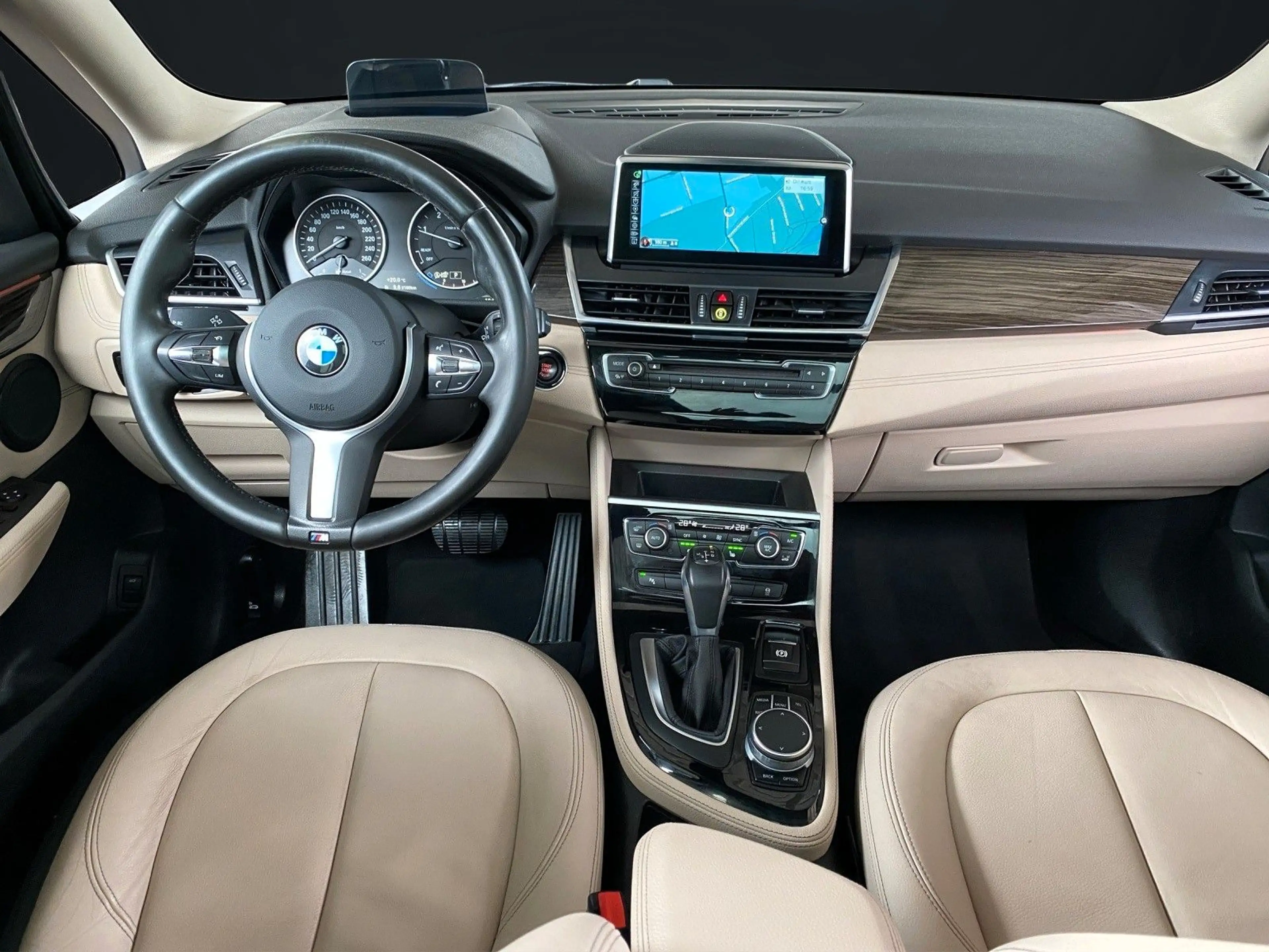 BMW 220 X-DRIVE NAVI-KAMERA-PANORAMA — photo 9