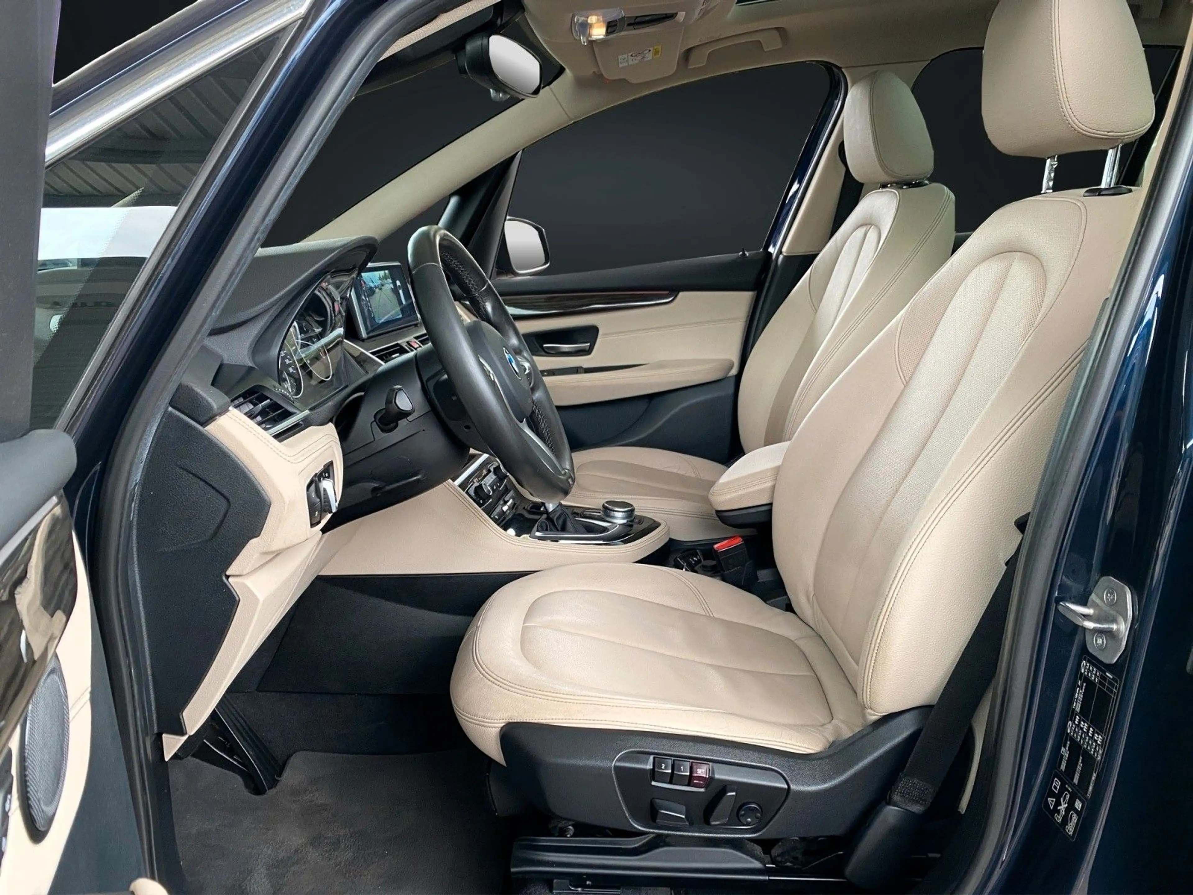 BMW 220 X-DRIVE NAVI-KAMERA-PANORAMA — photo 12