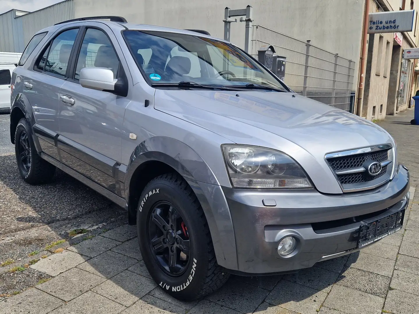 Kia Sorento 2.5 CRDi Aut. DPF LX Zilver - 2