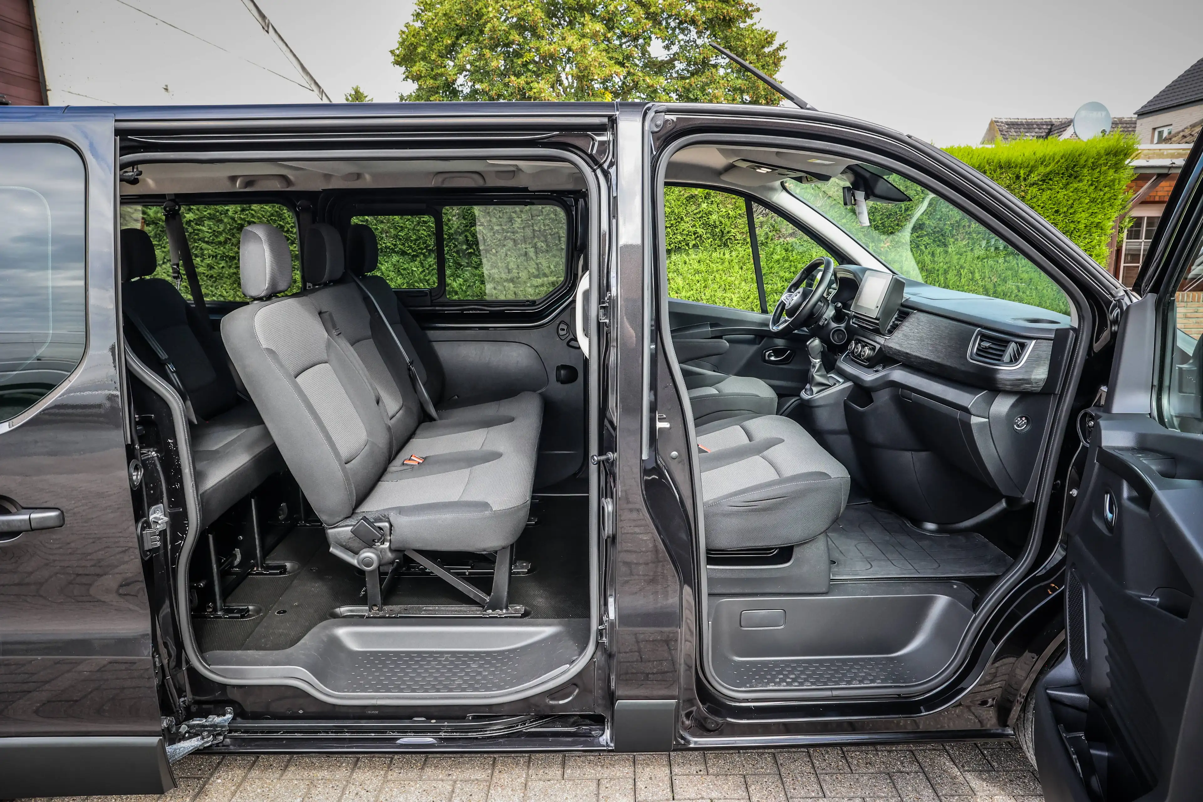 Nissan Primastar AUTOMAAT*ACHTERUITRIJCAMERA*9-ZITPLAATSEN*BTW-WAGEN*VERLENGDE-VERSIE* — photo 18