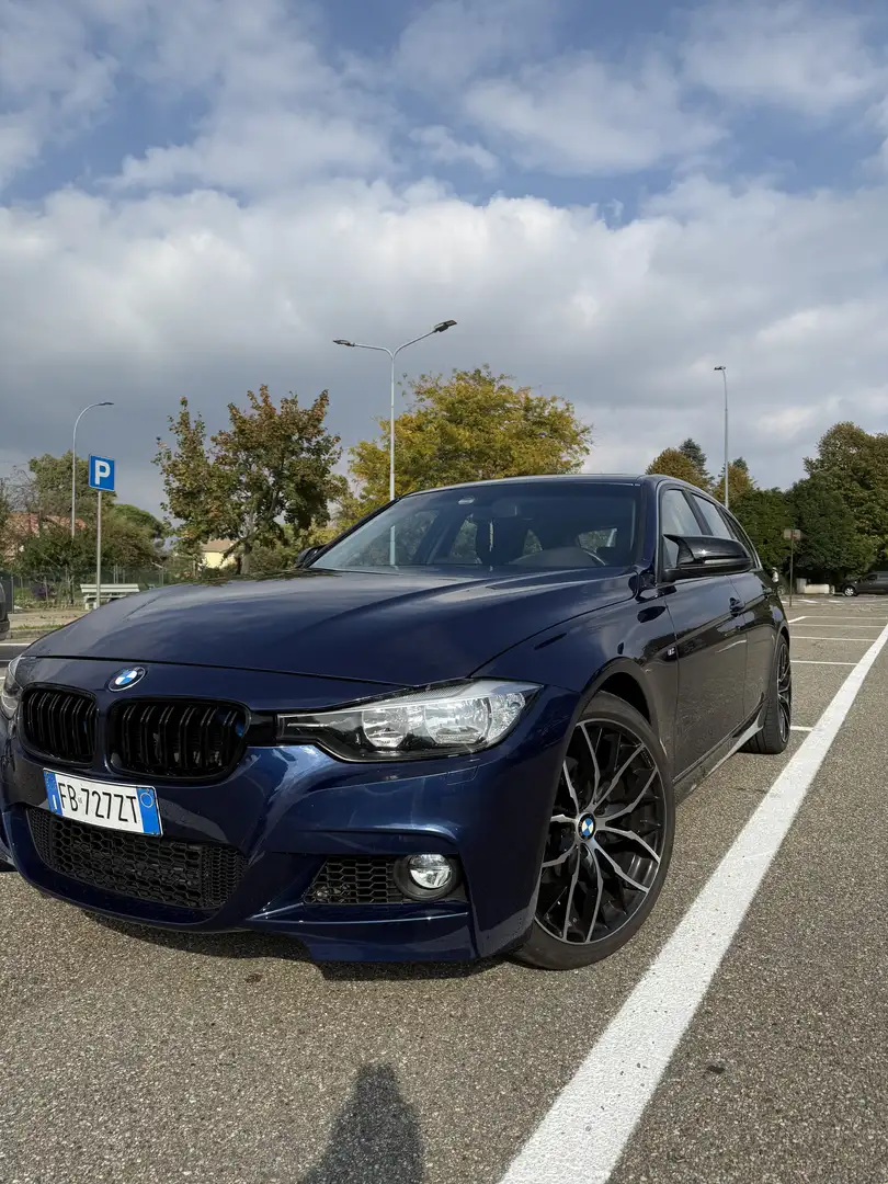 BMW 320 320d Touring Business anteriore M sport Bleu - 2