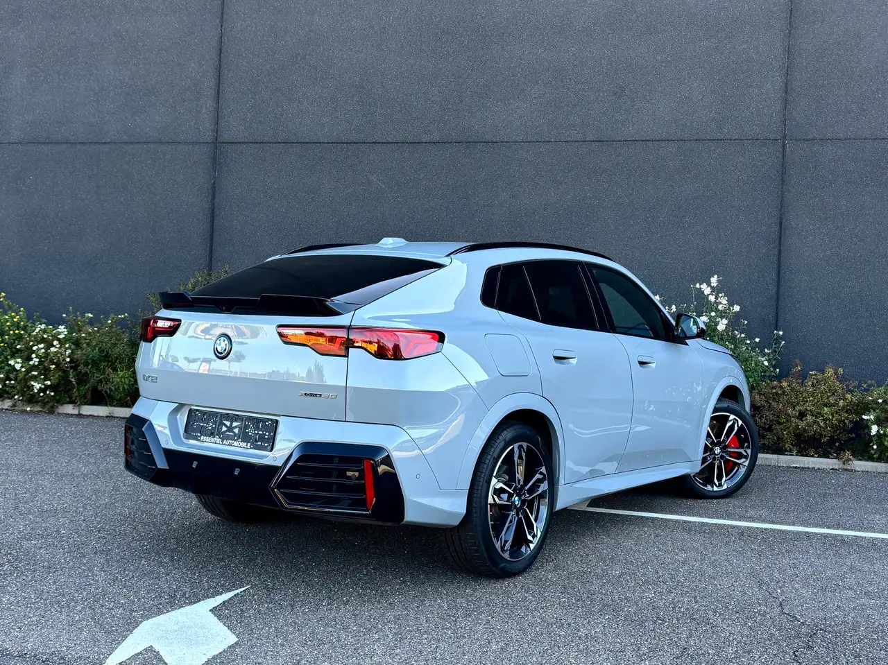 BMW iX2 66.5 kWh xDrive30 M Edition, миниатюра 6