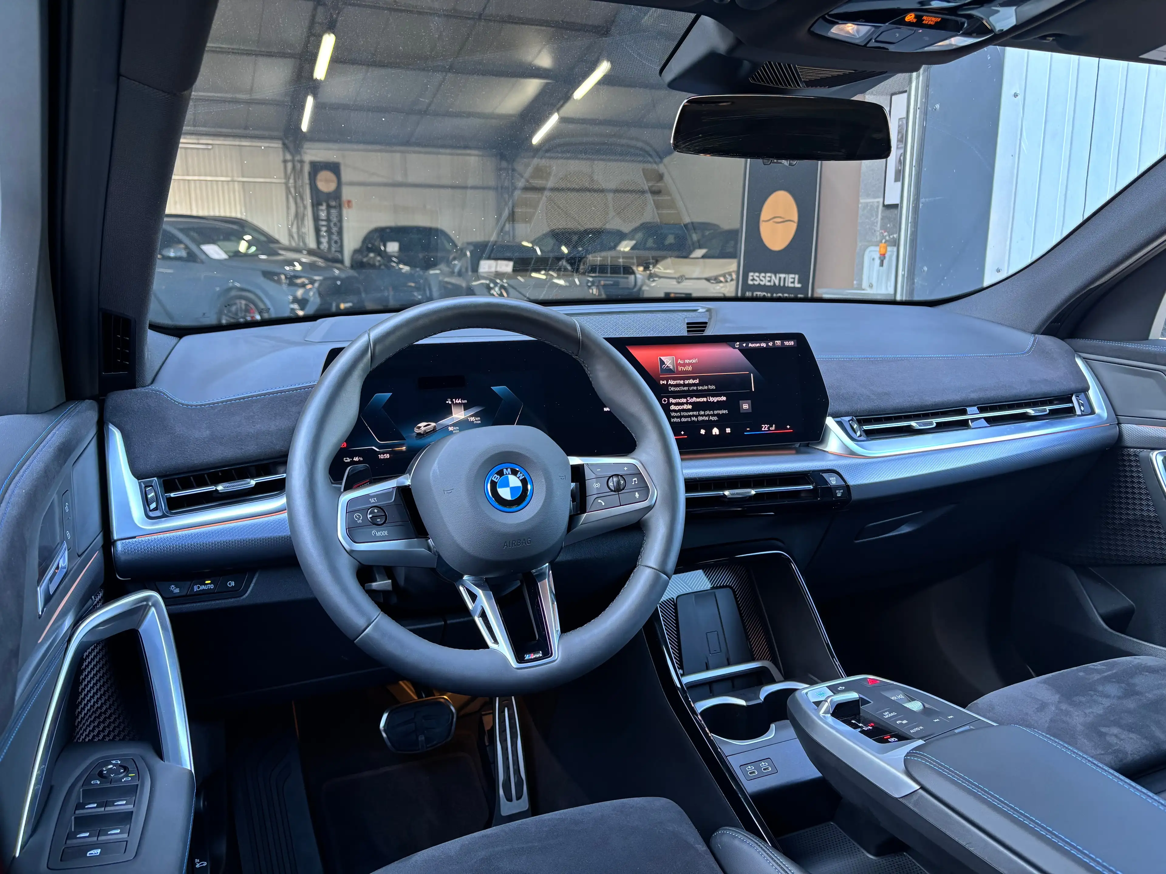 BMW iX2 66.5 kWh xDrive30 M Edition — photo 7
