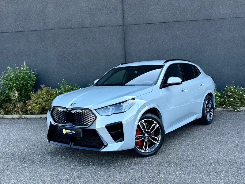 BMW Ix2