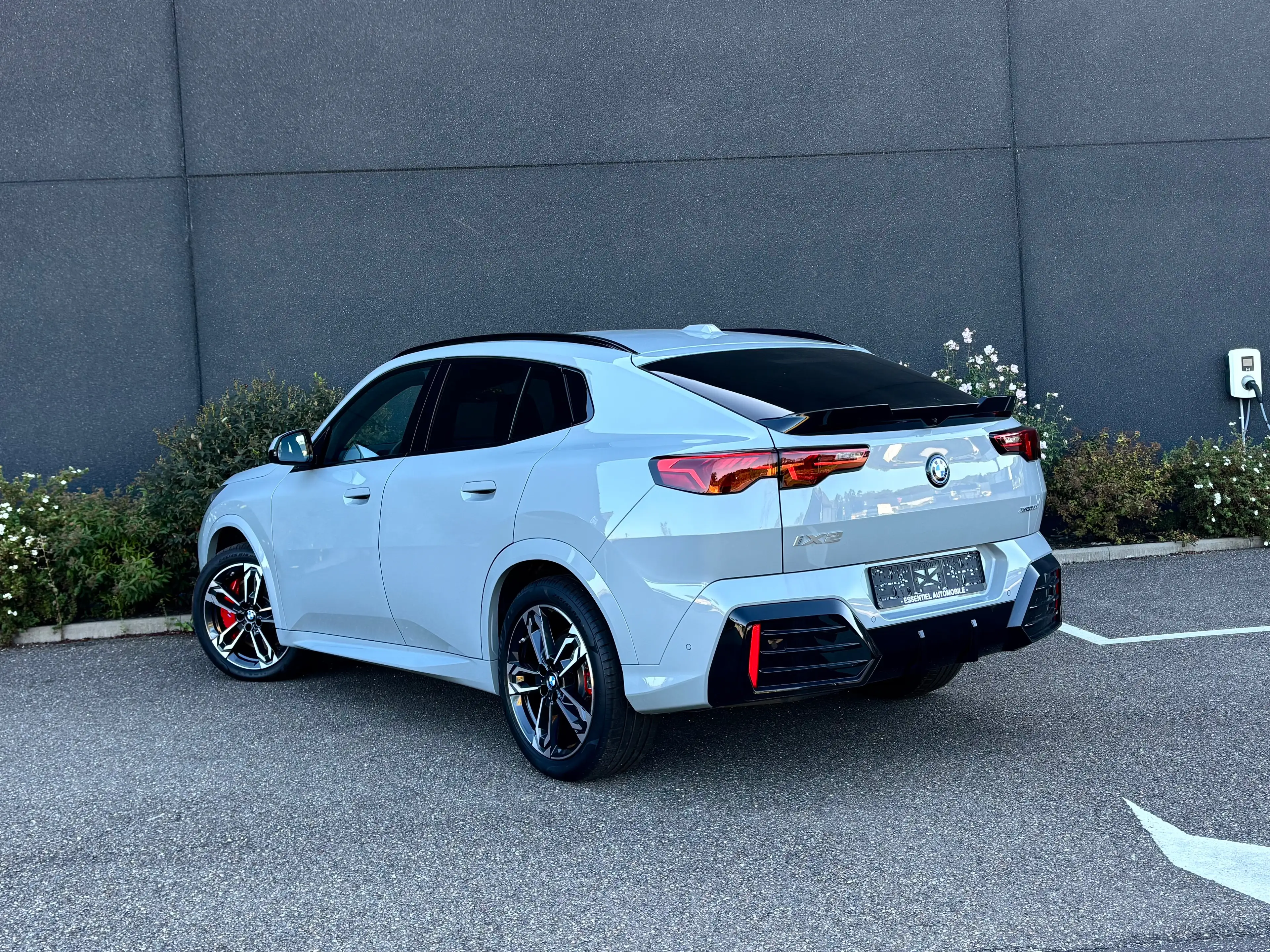 BMW iX2 66.5 kWh xDrive30 M Edition — photo 5