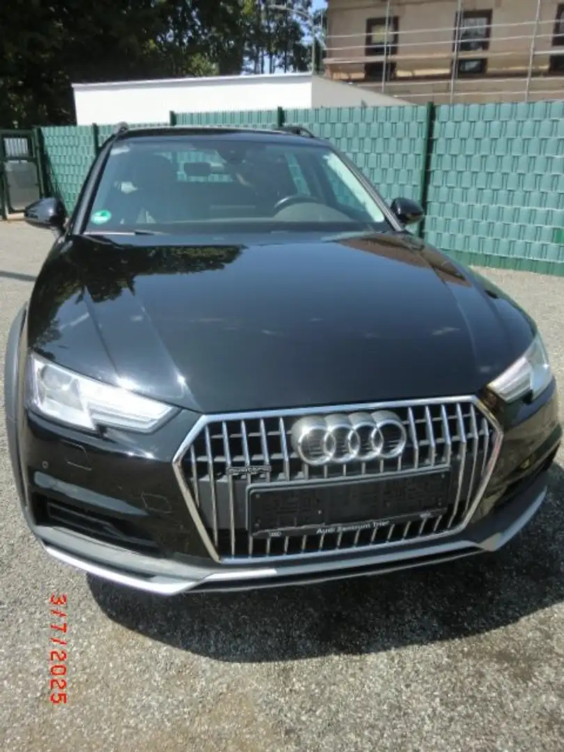 Audi A4 allroad basis Schwarz - 2