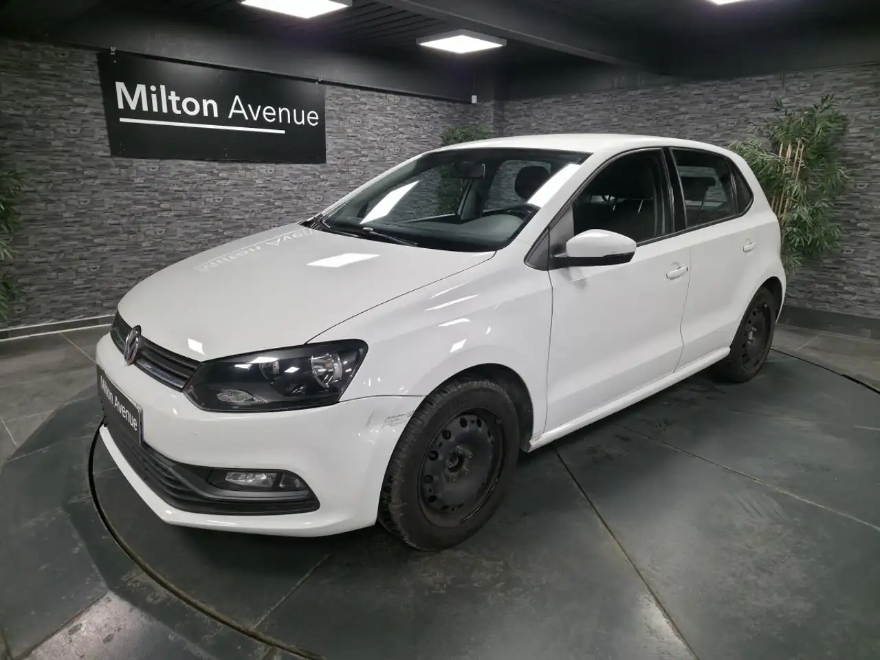 Volkswagen Polo 1.0i - 75  V 6R Trendline
