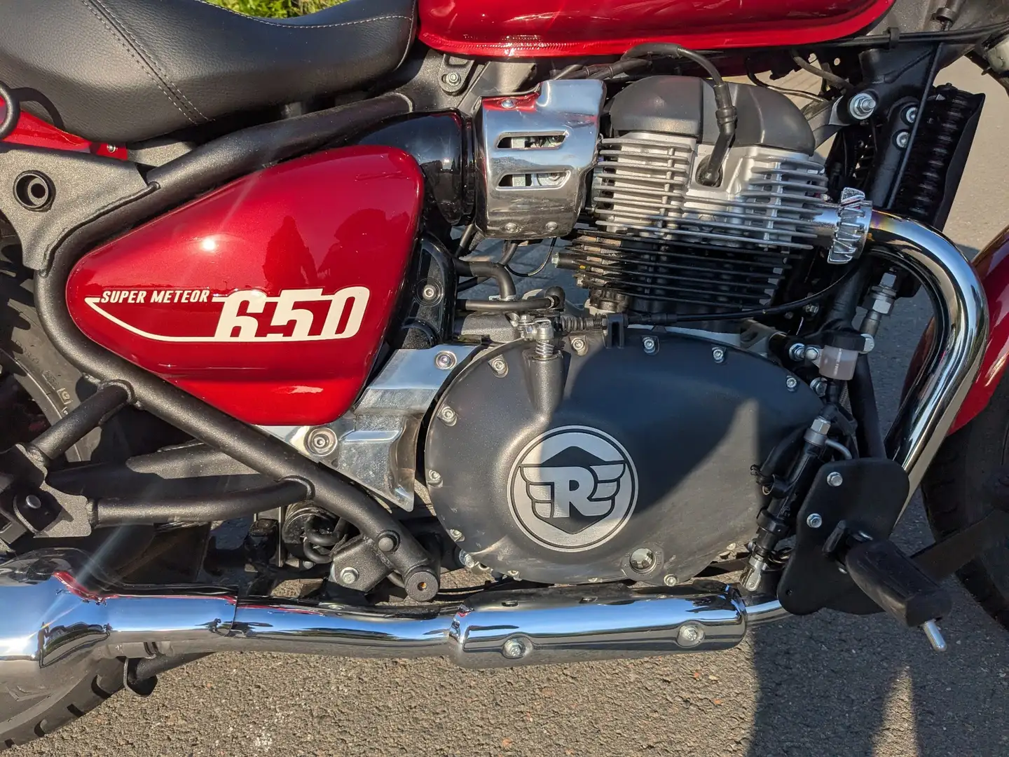 Royal Enfield Super Meteor 650 top Ausstattung mit Werksgarantie Kırmızı - 2