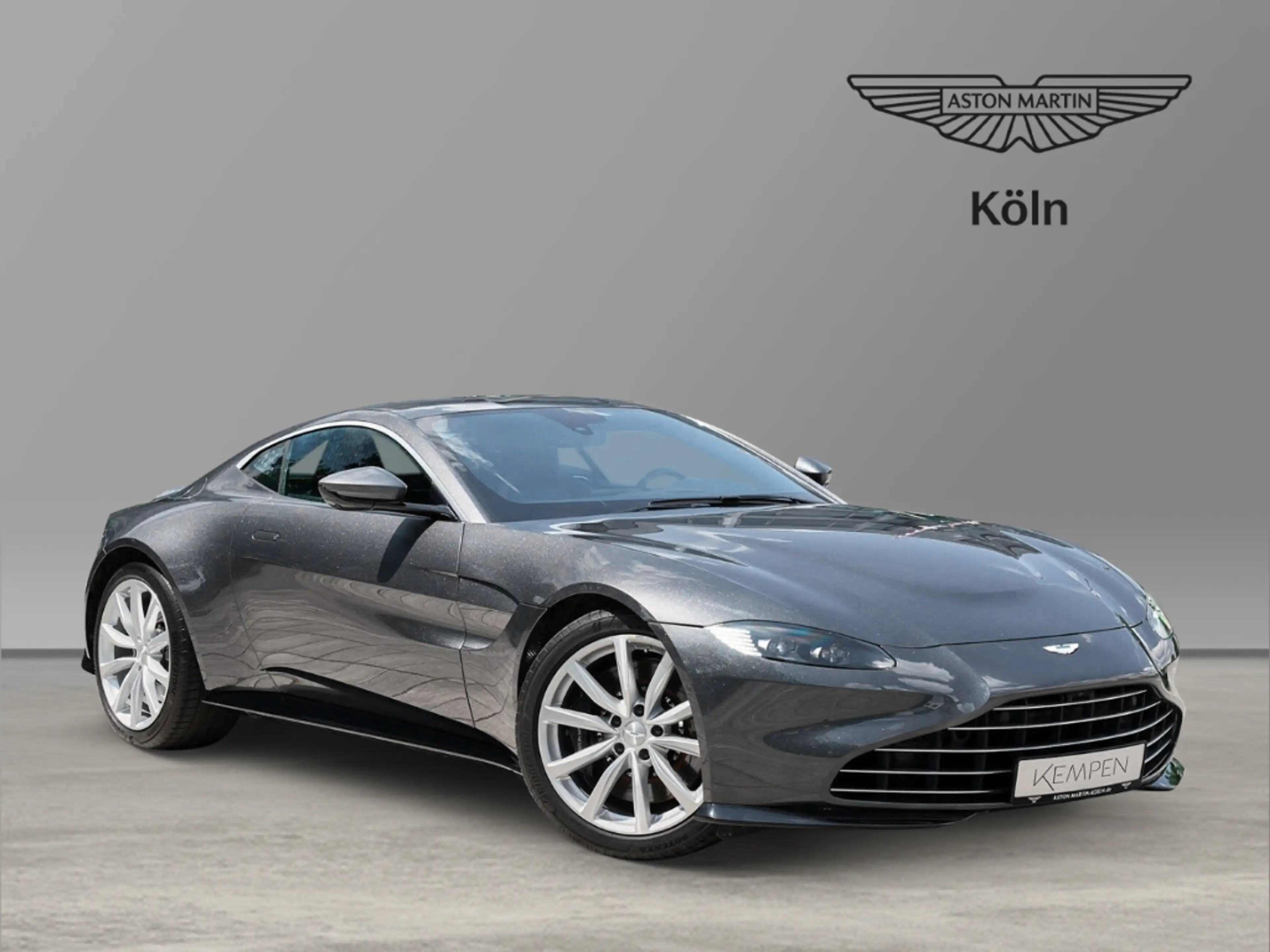 Aston Martin Vantage V8 Magnetic Silver / Onyx Black