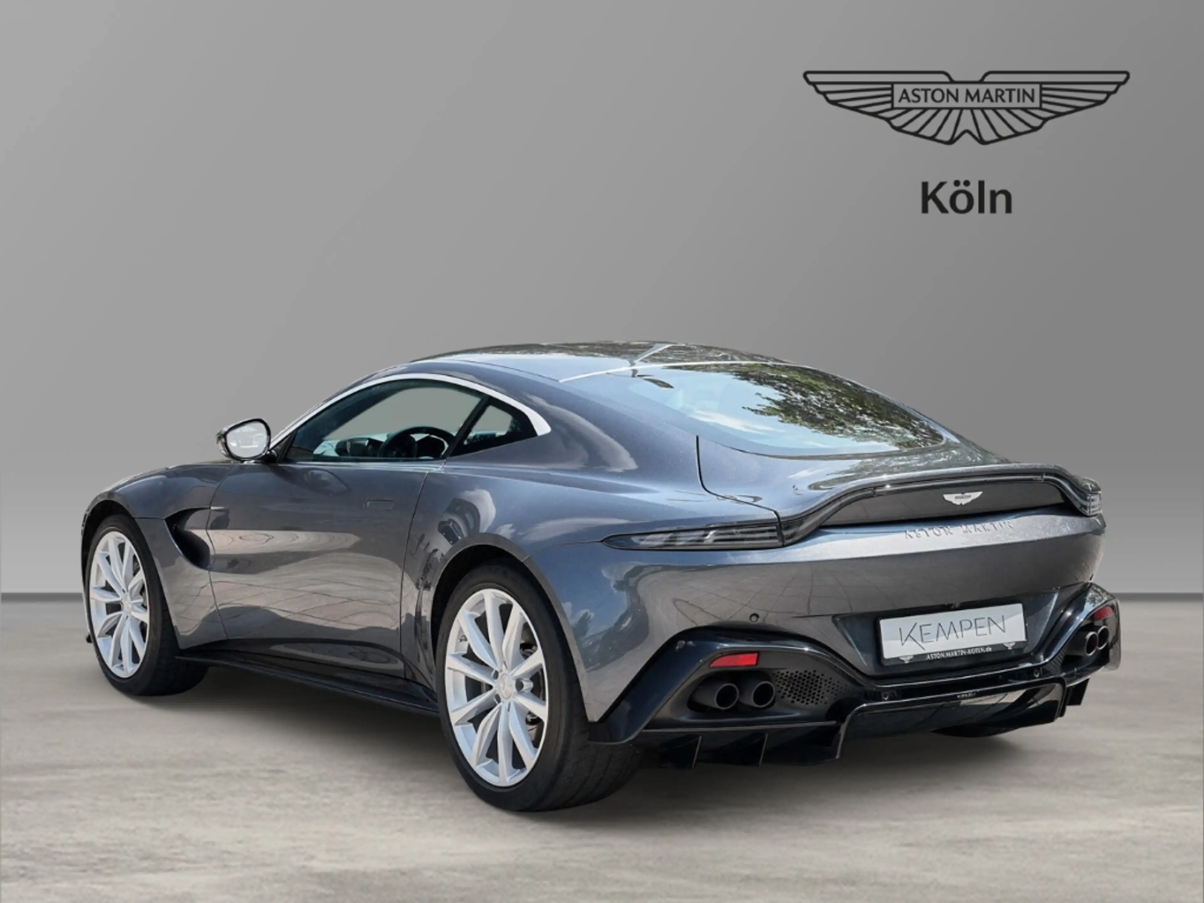 Aston Martin Vantage V8 Magnetic Silver / Onyx Black — photo 6