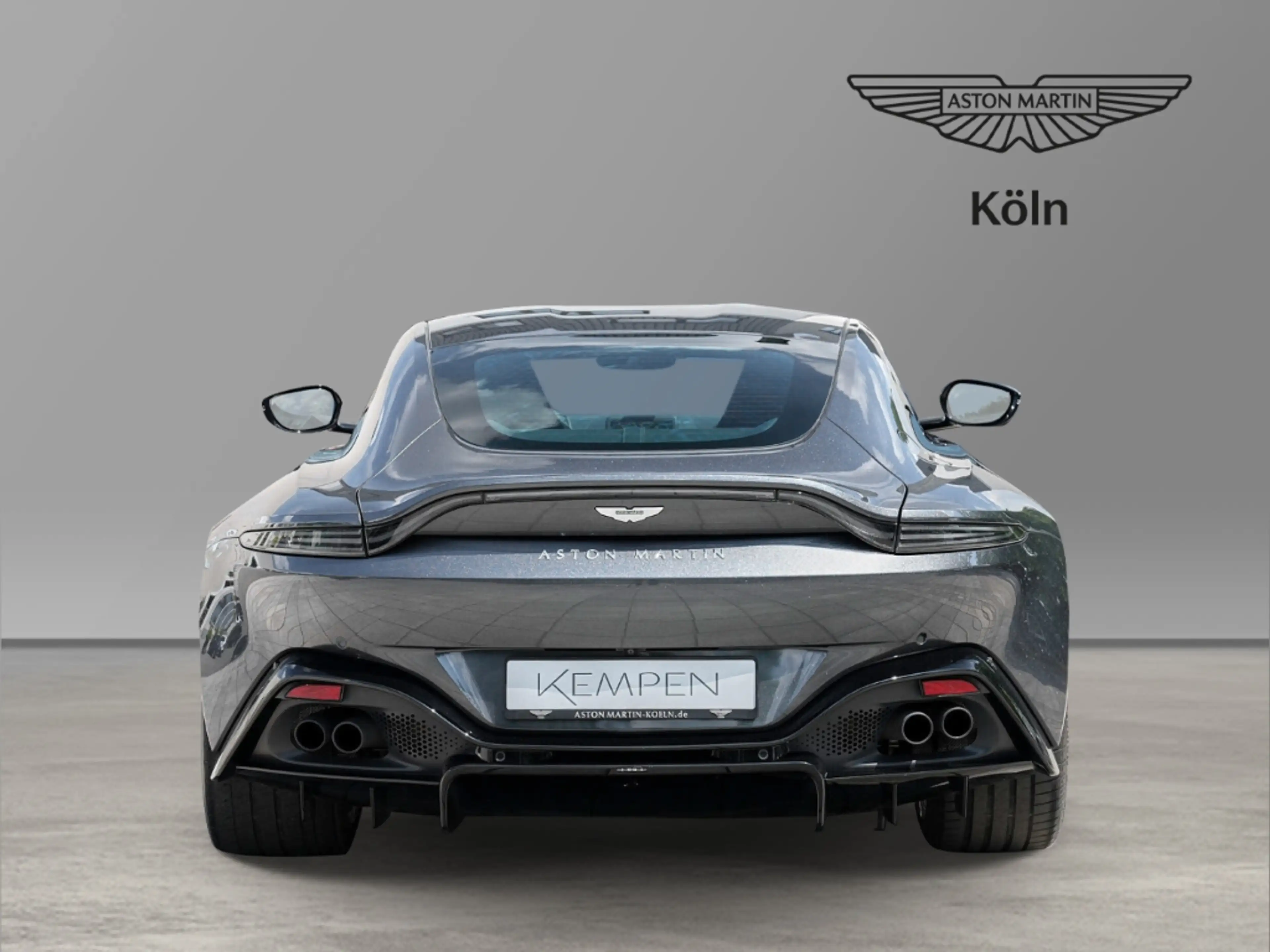 Aston Martin Vantage V8 Magnetic Silver / Onyx Black — photo 5