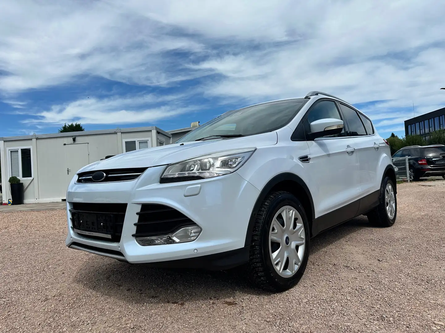 Ford Kuga Titanium INDIVIDUALL *ALLRAD*PANORAMADACH* Wit - 1