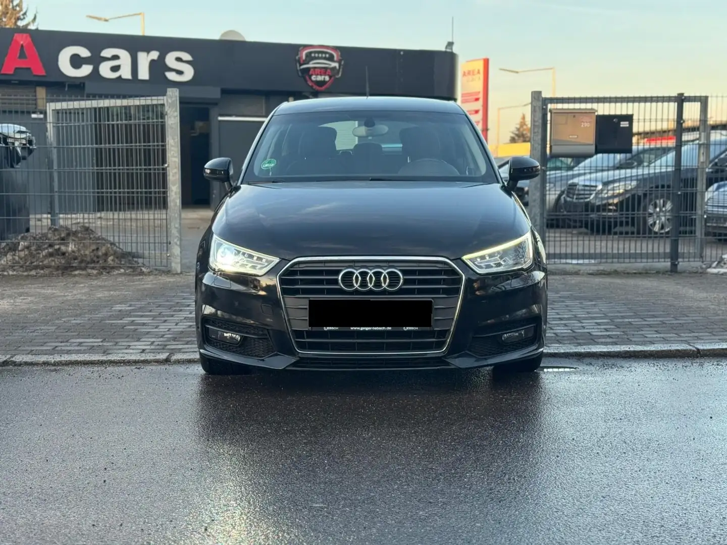 Audi A1 Sportback basis*XENON*NAVI*DSG*MULTI*TEMPO* Schwarz - 2