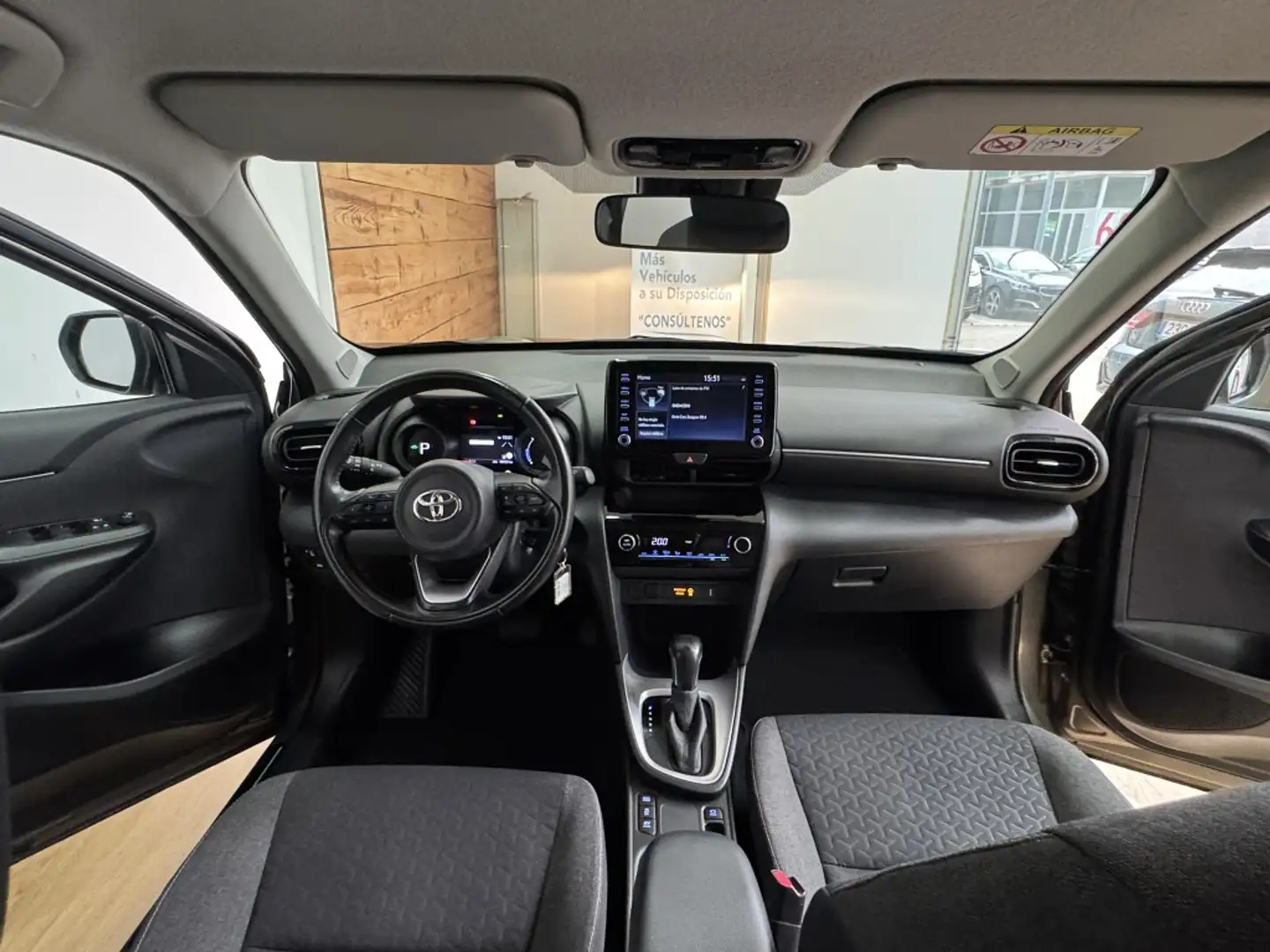 Toyota Yaris Cross 120H Business Plus Beige - 2