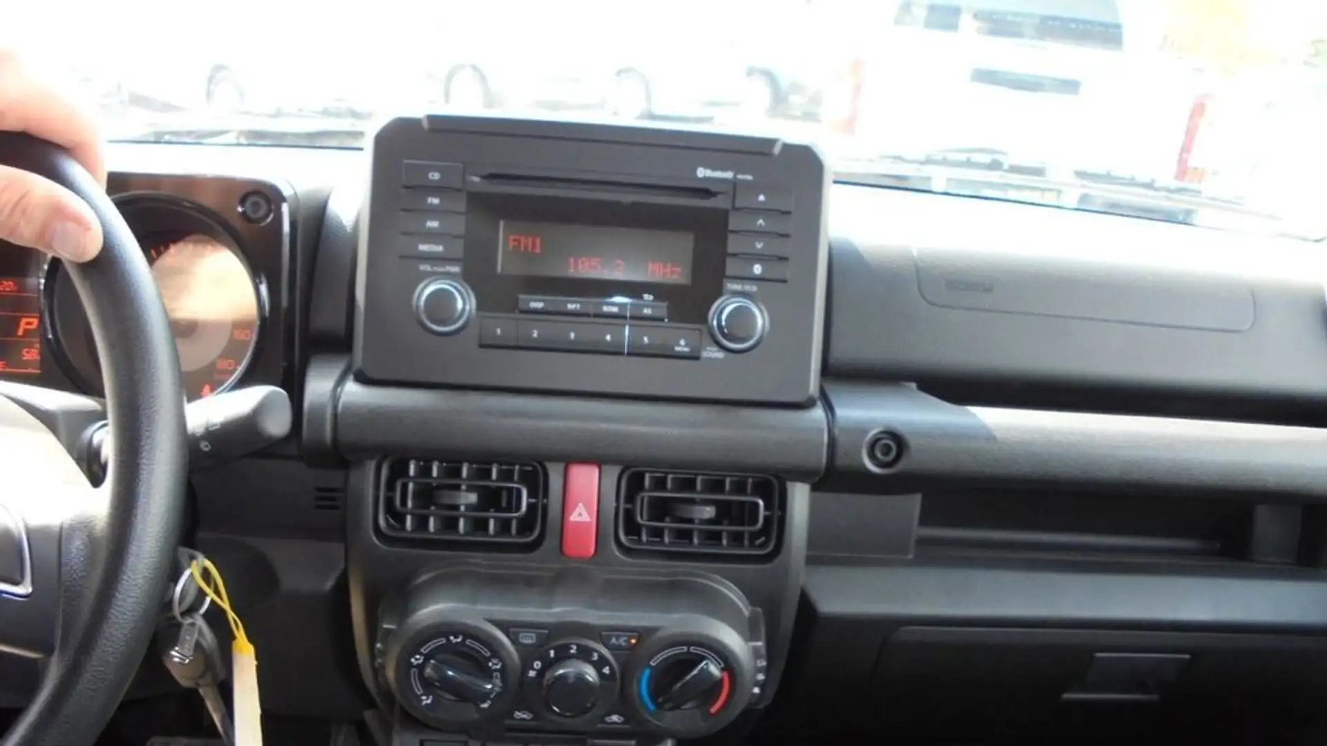 Suzuki Jimny 1.5 4AT Grigio - 2