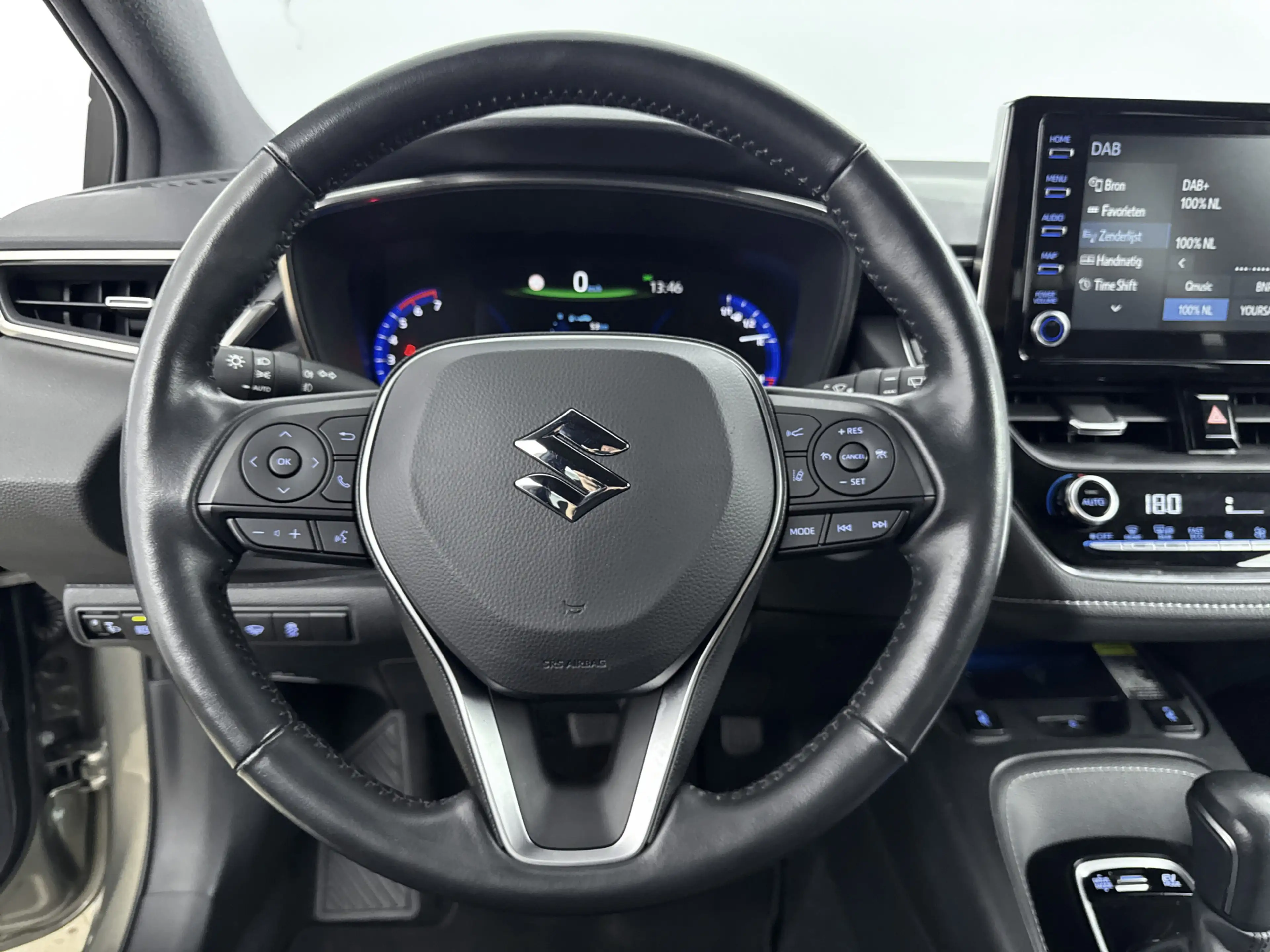 Suzuki Swace 1.8 Hybrid Style Limited | Voorruit-Stuur-Stoelver — photo 6