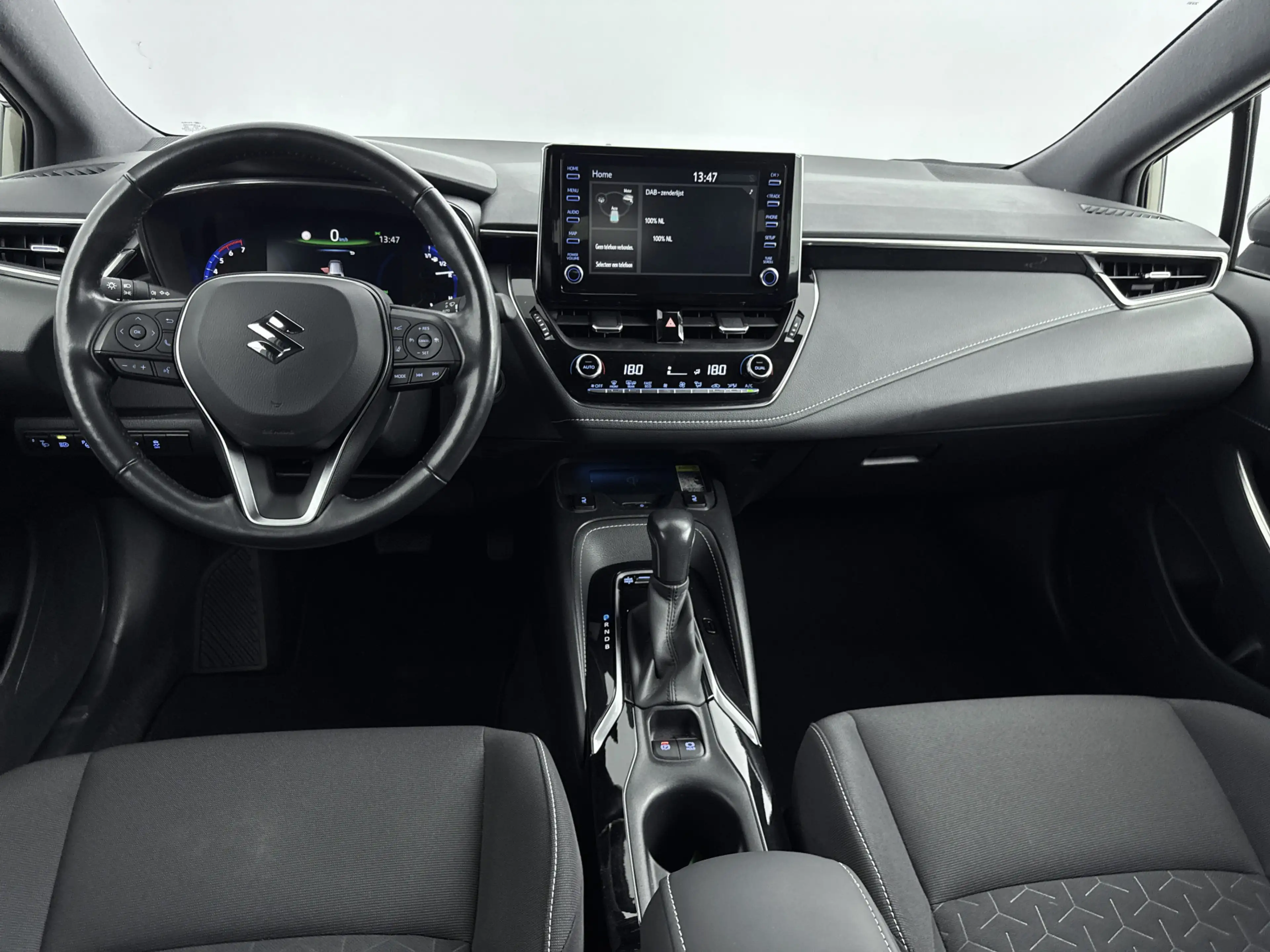 Suzuki Swace 1.8 Hybrid Style Limited | Voorruit-Stuur-Stoelver — photo 5