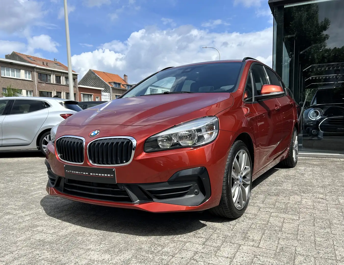 BMW 225 Active Tourer 225xeA Plug-In Hybrid iPerformance Rouge - 1