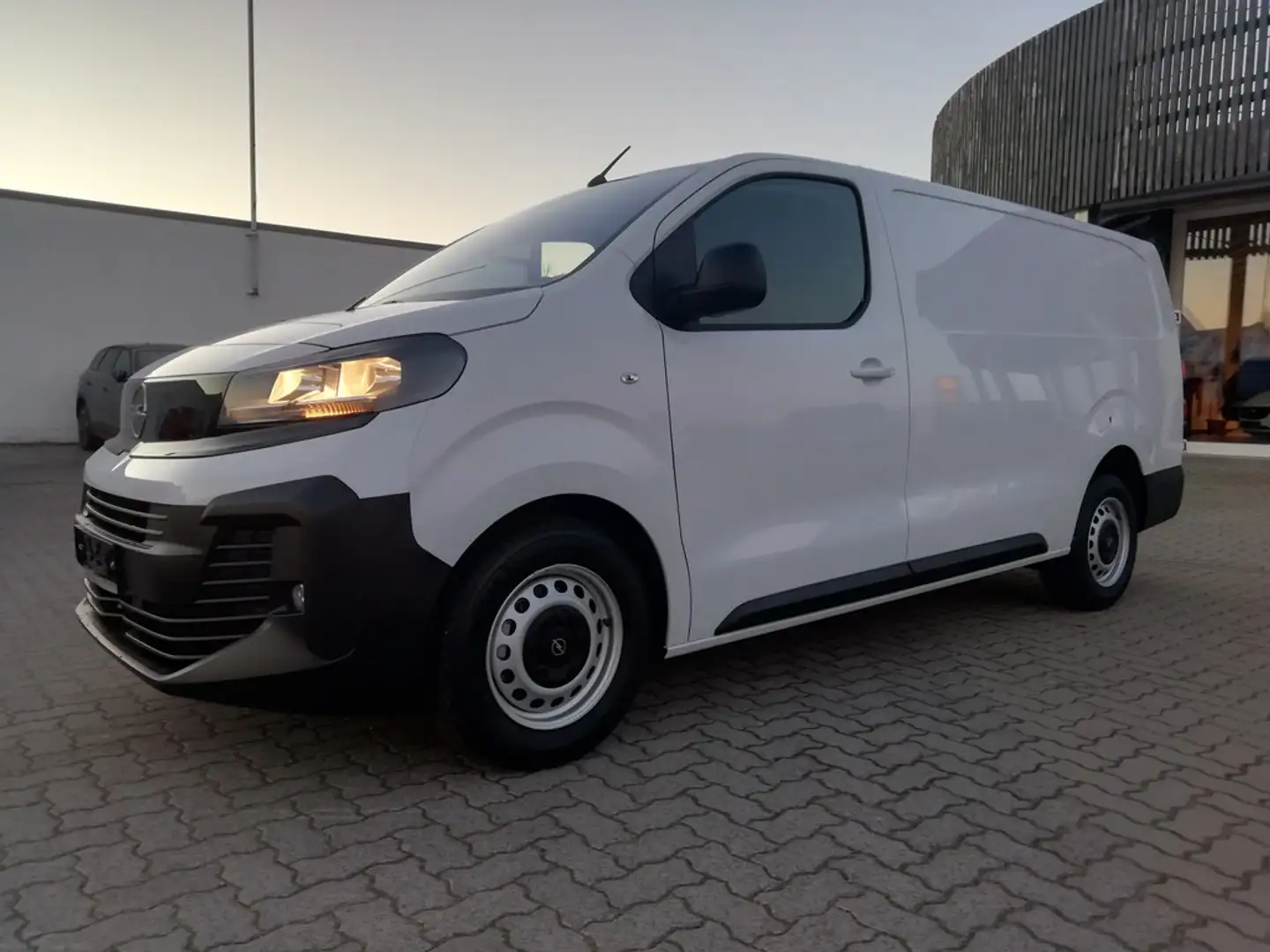 Opel Vivaro Kasten 1.5 Basis XL L3 KAMERA AHK Blanco - 1