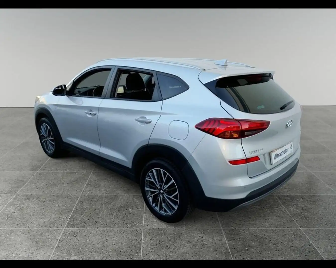Hyundai TUCSON 1.6 crdi Exellence 48v 2wd 136cv dct my20 Silber - 2