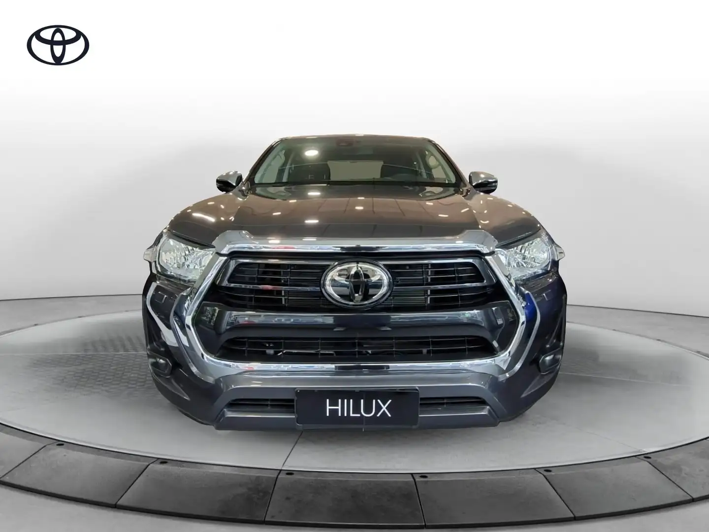 Toyota Hilux Hilux 2.4 d-4d double cab Executive auto 4WD Bianco - 2