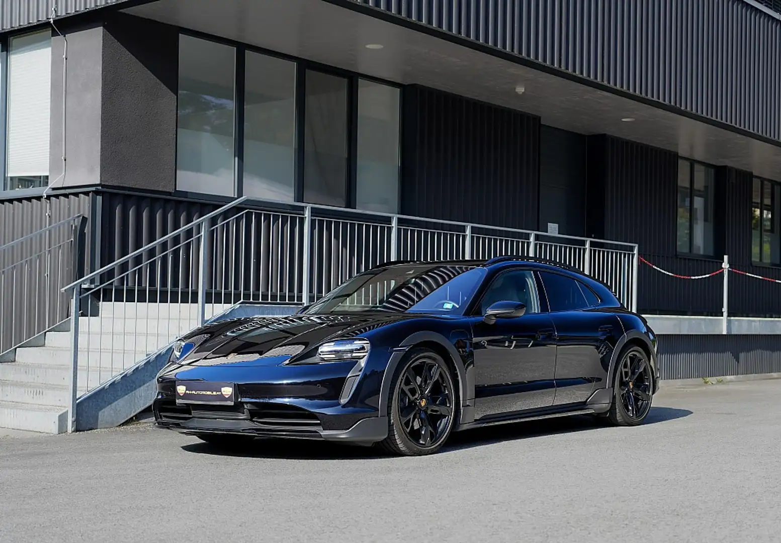 Porsche Taycan 4 Cross Turismo 83,7kWh, Top Zustand, Dachbox o... Schwarz - 1