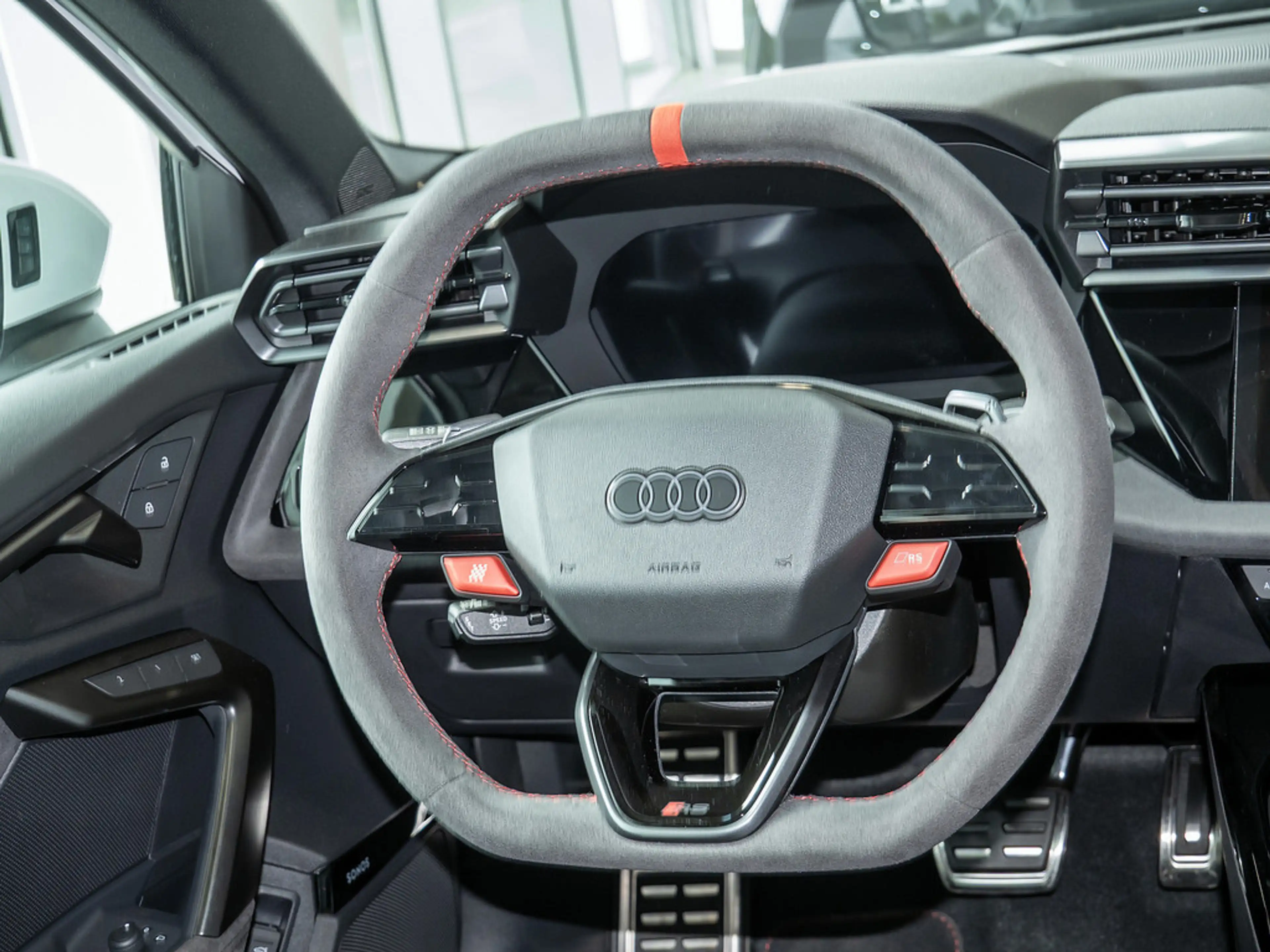 Audi RS3 — photo 9