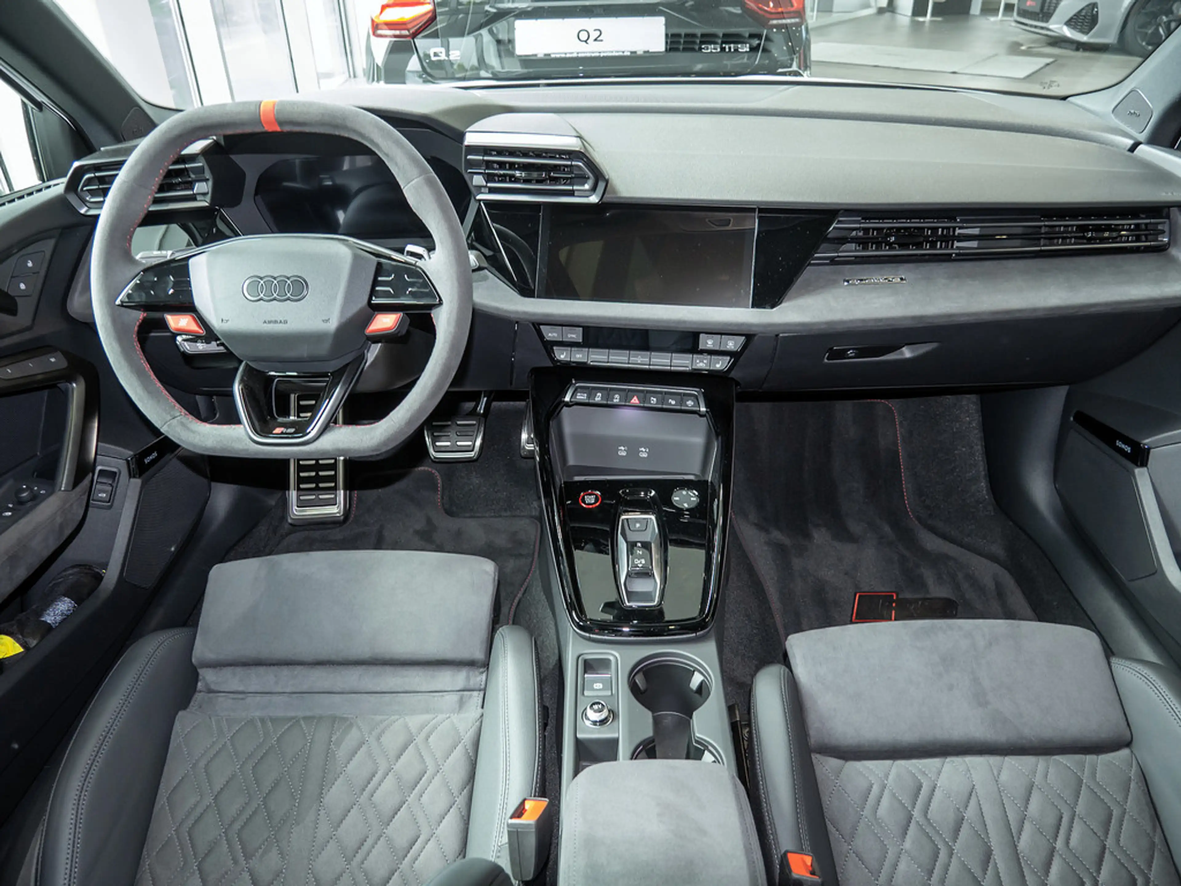 Audi RS3 — photo 8