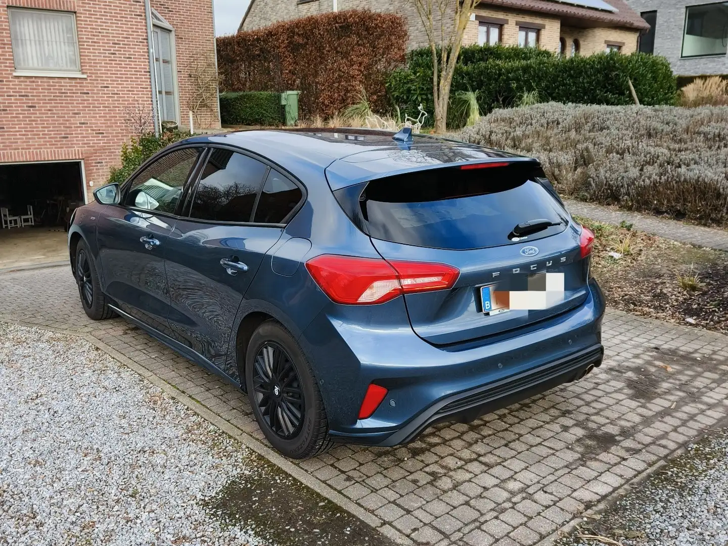 Ford Focus 1.0 EcoBoost Start-Stopp-System ST-LINE - 2