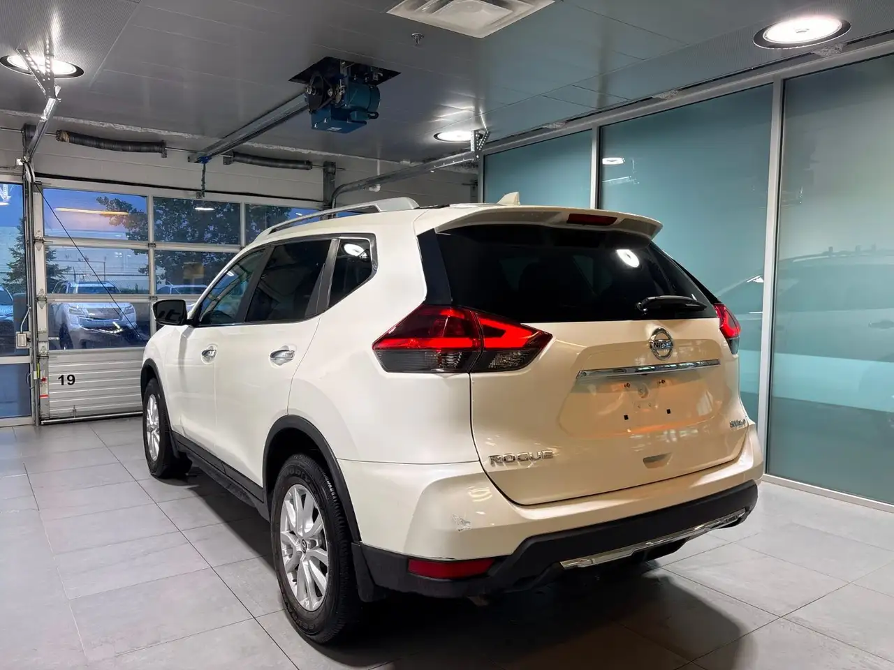 Nissan Rogue снимка Nissan Rogue