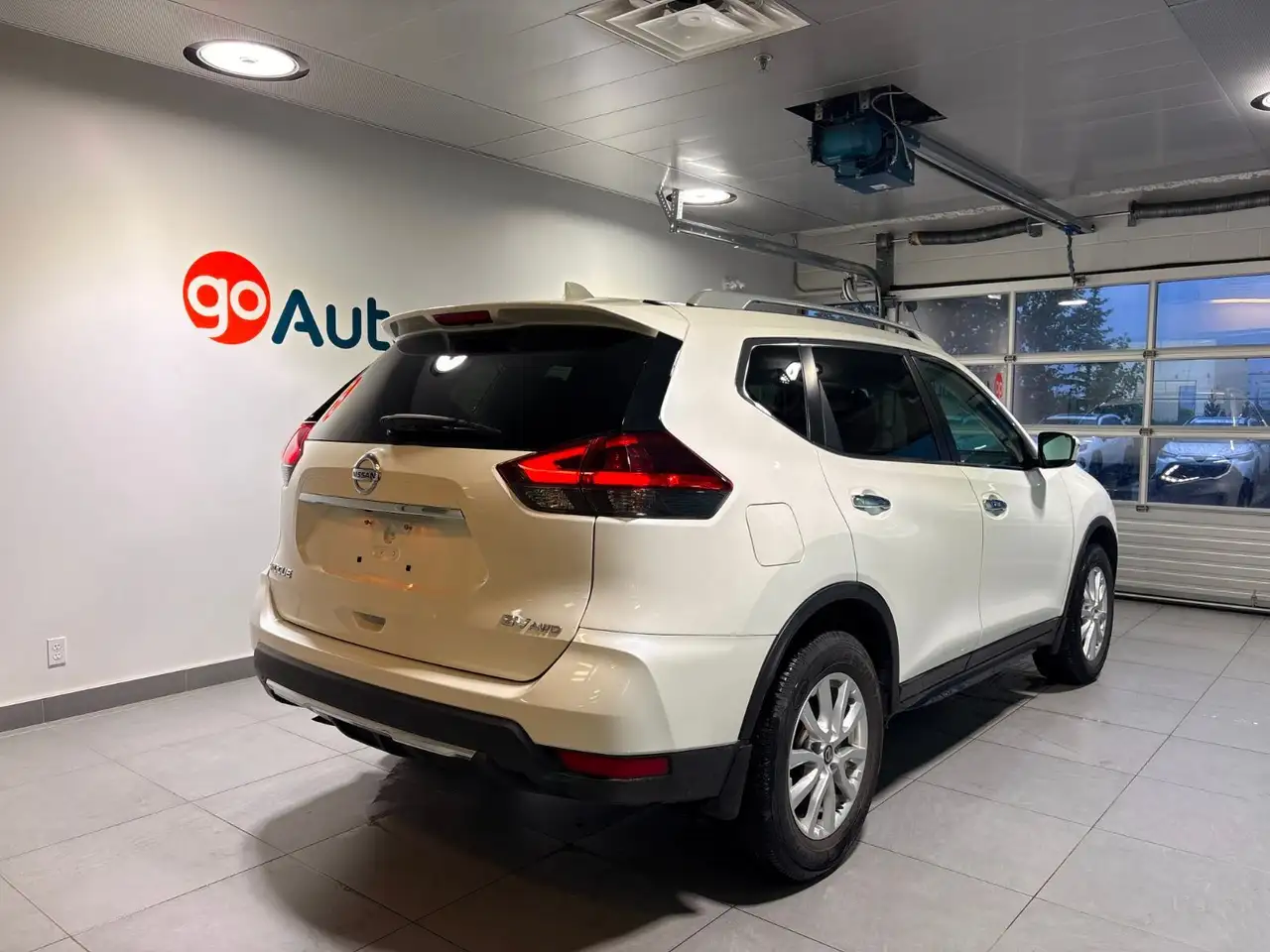 Nissan Rogue снимка Nissan Rogue