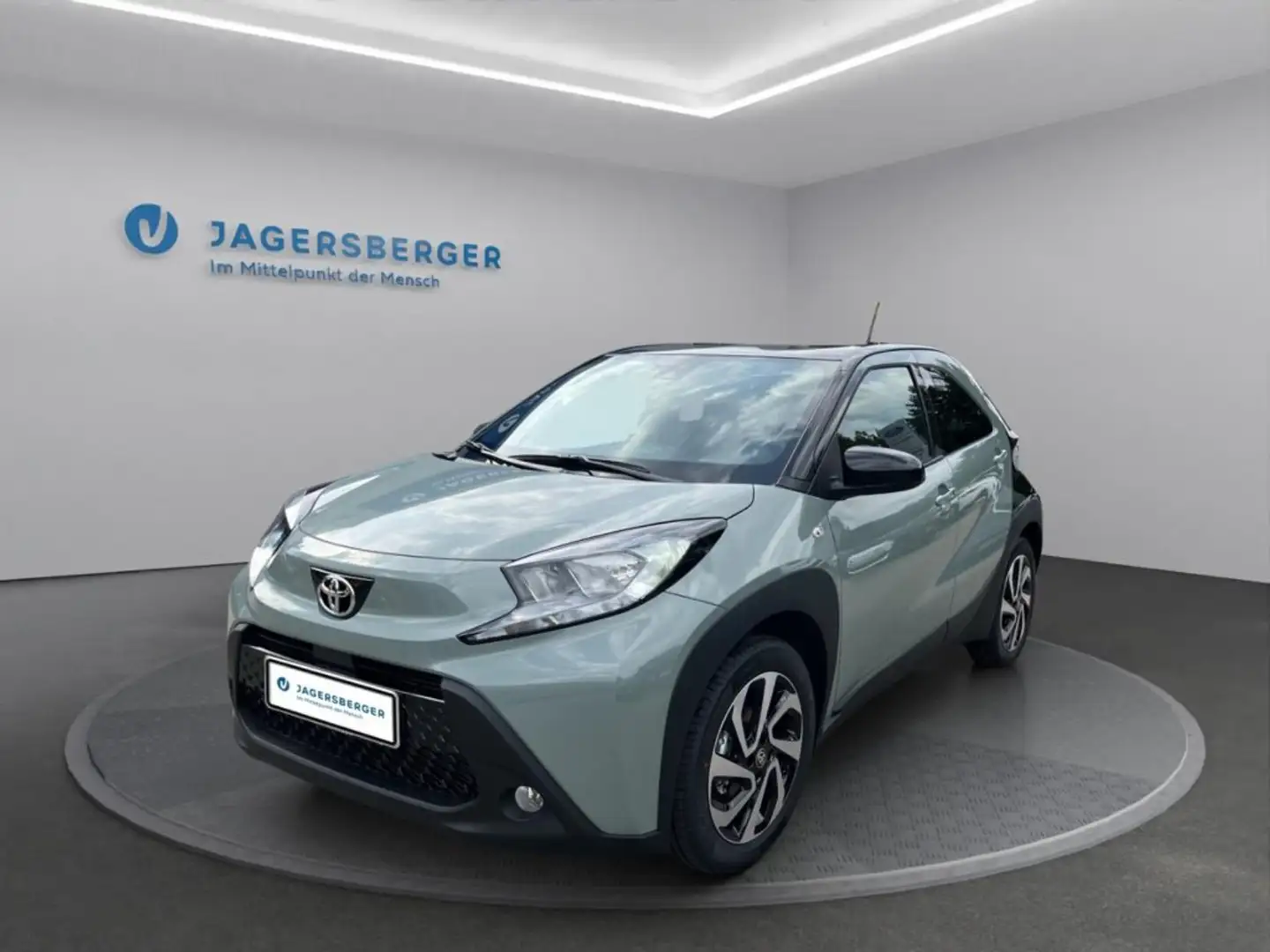 Toyota Aygo X 1,0 VVT-i Pulse Schwarz - 1
