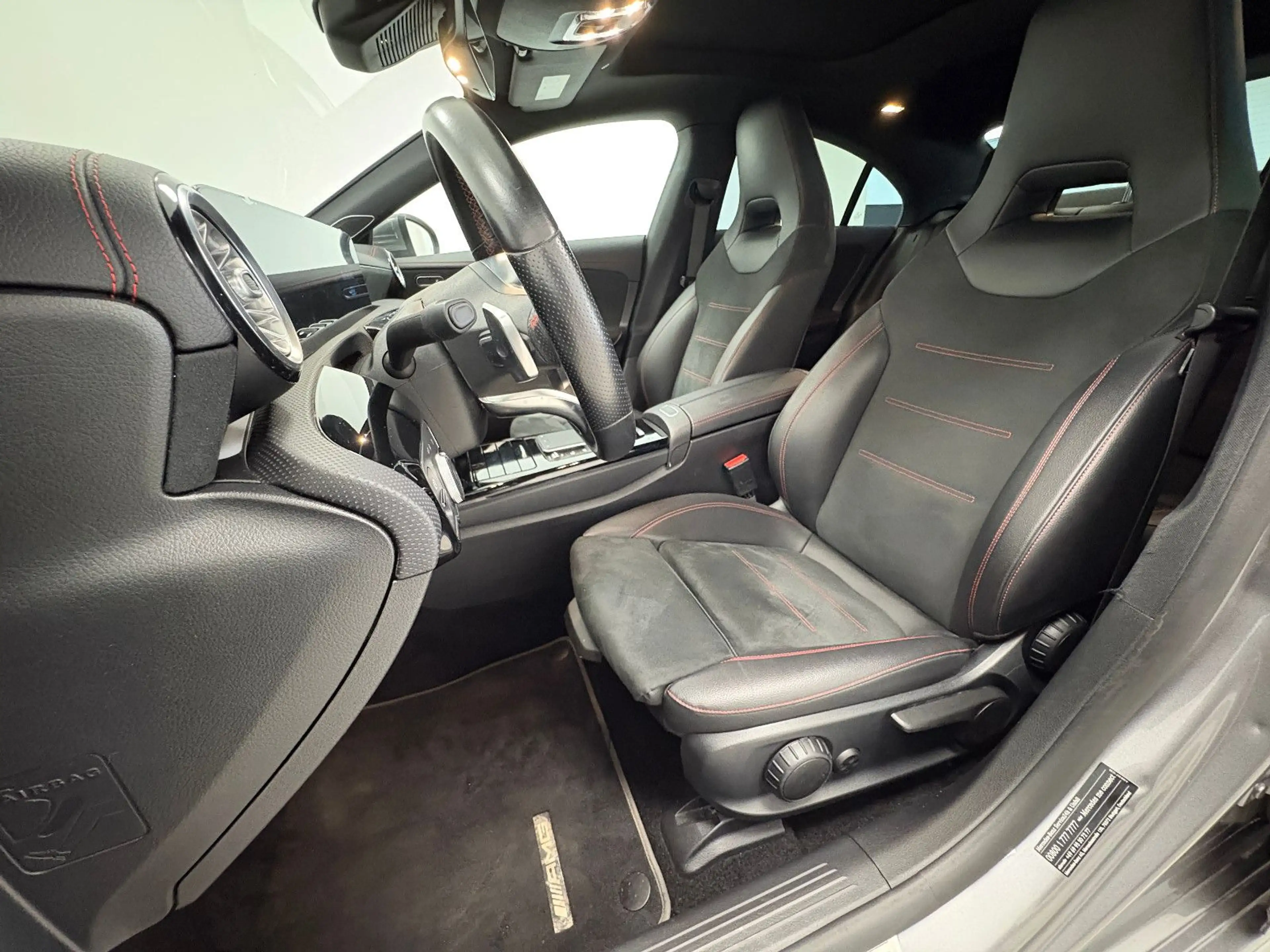 Mercedes-Benz CLA 220 d 4Matic*AMG-LINE*PANO*BURMESTER*360°* — photo 15