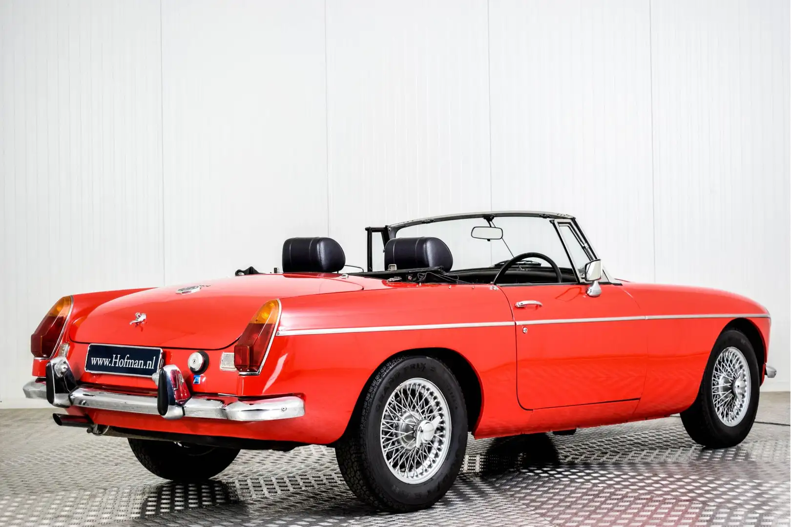 MG MGB Roadster Red - 2
