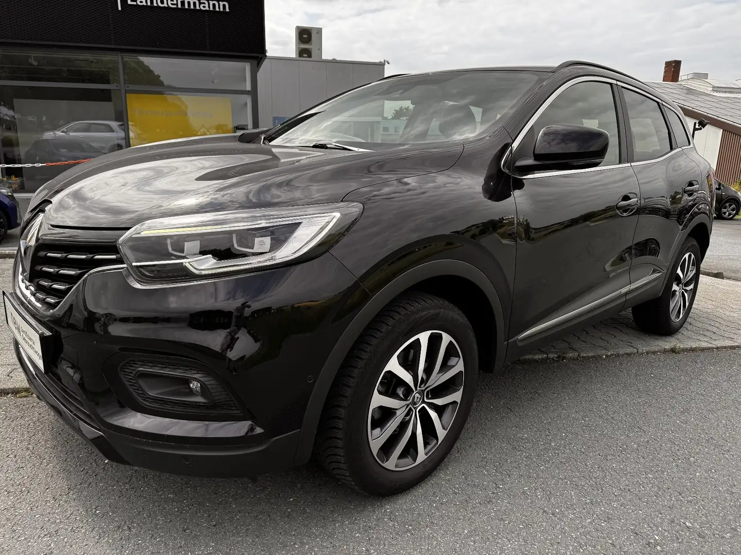Renault Kadjar BLACK EDITION TCE 140 EDC BOSE+LEDER+RFK Negro - 2