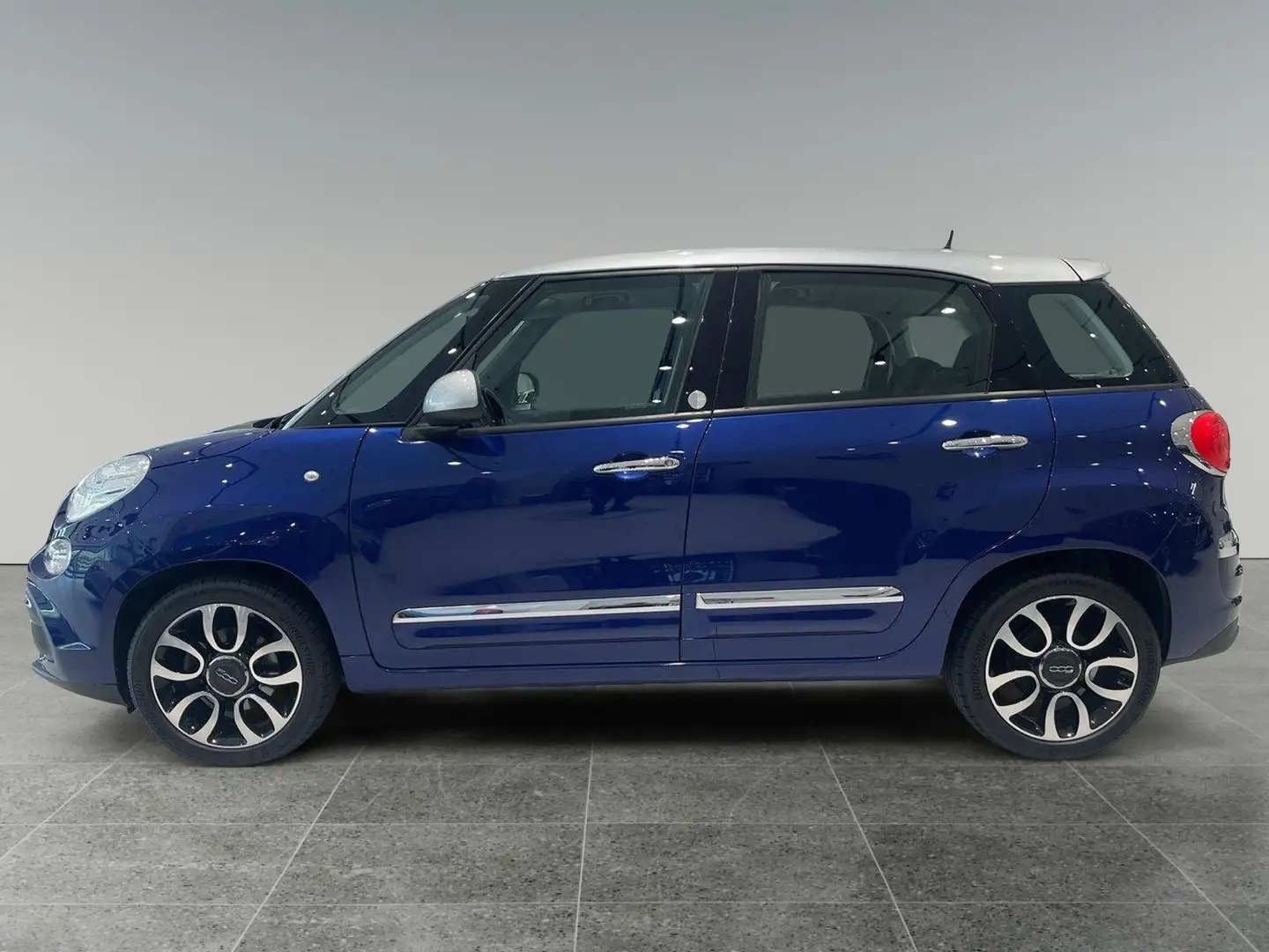 Fiat 500L 1.3 MULTIJET 95 CV POP STAR Синій - 2