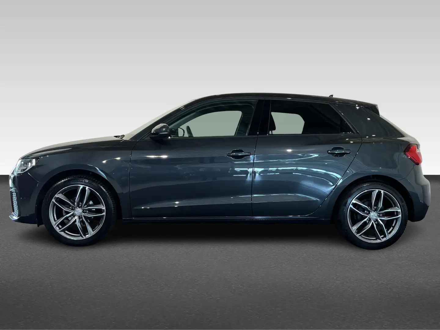 Audi A1 Sportback 25 TFSi Pro Line 95pk Automaat Grau - 2