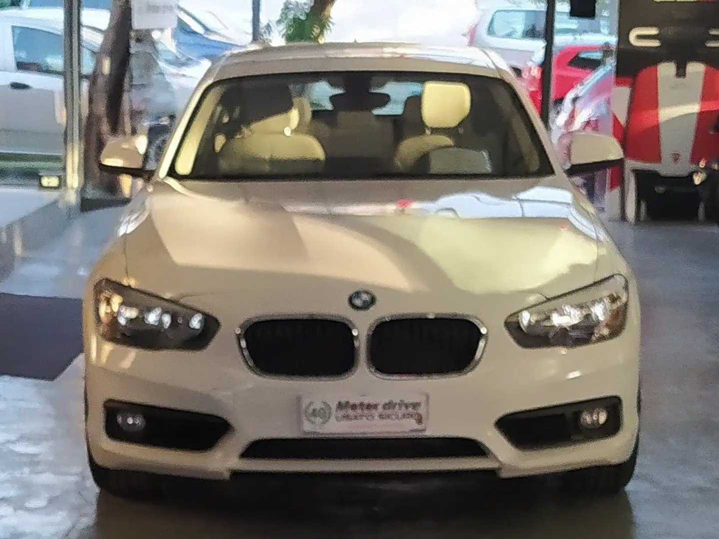 BMW 120 120d Advantage 5p Bianco - 2