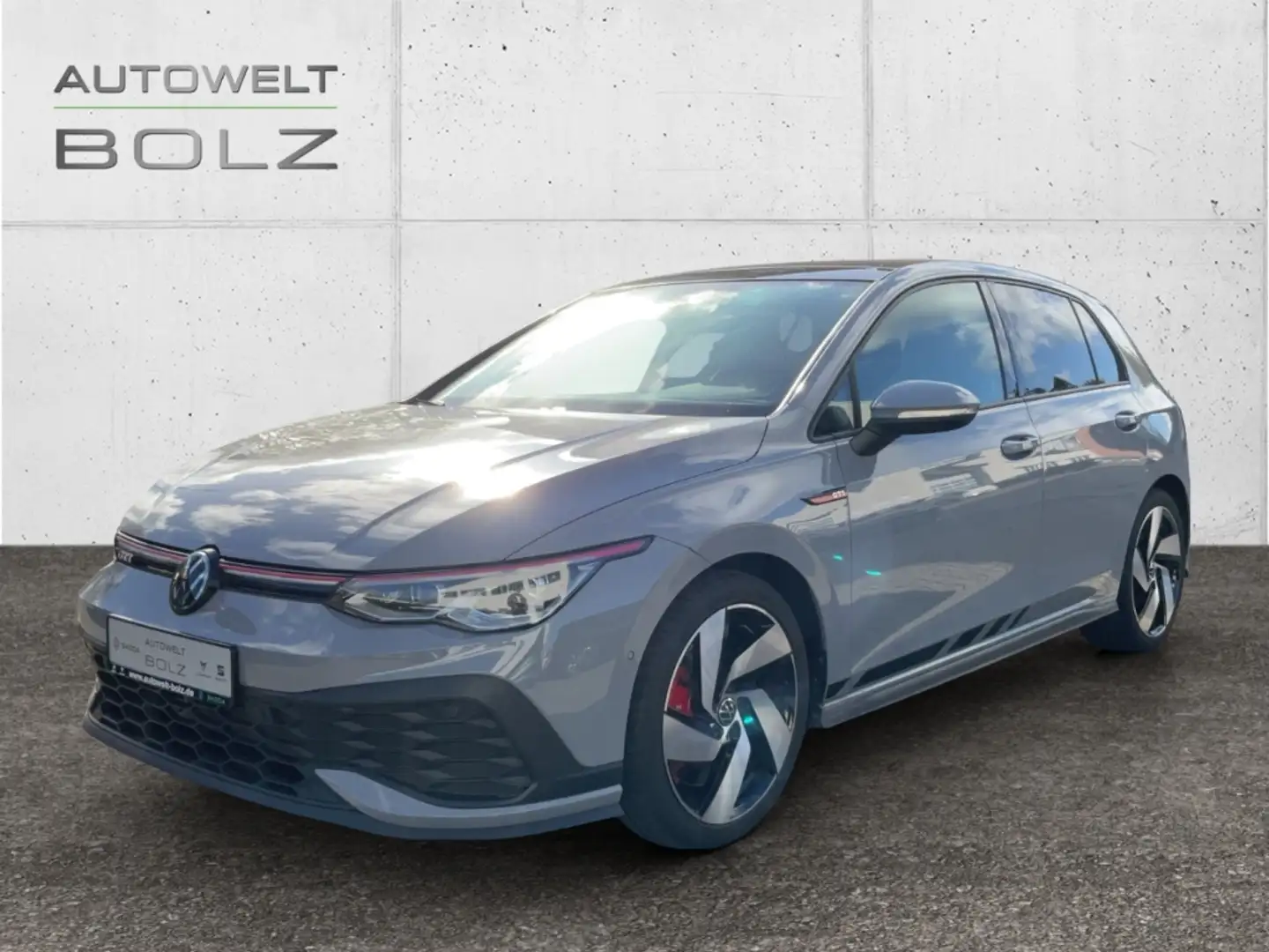 Volkswagen Golf VIII Clubsport 2.0 TSI Pano Navi Leder HarmKardon Grau - 1