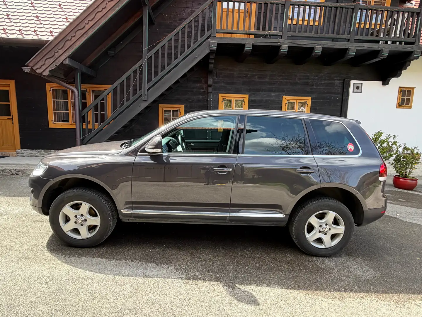 Volkswagen Touareg Touareg 2,5 R5 TDI DPF Grau - 1