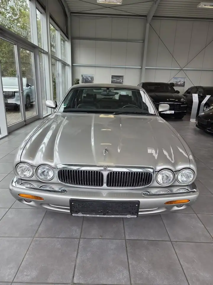 Jaguar XJ8 3.2 Executive, foto 8