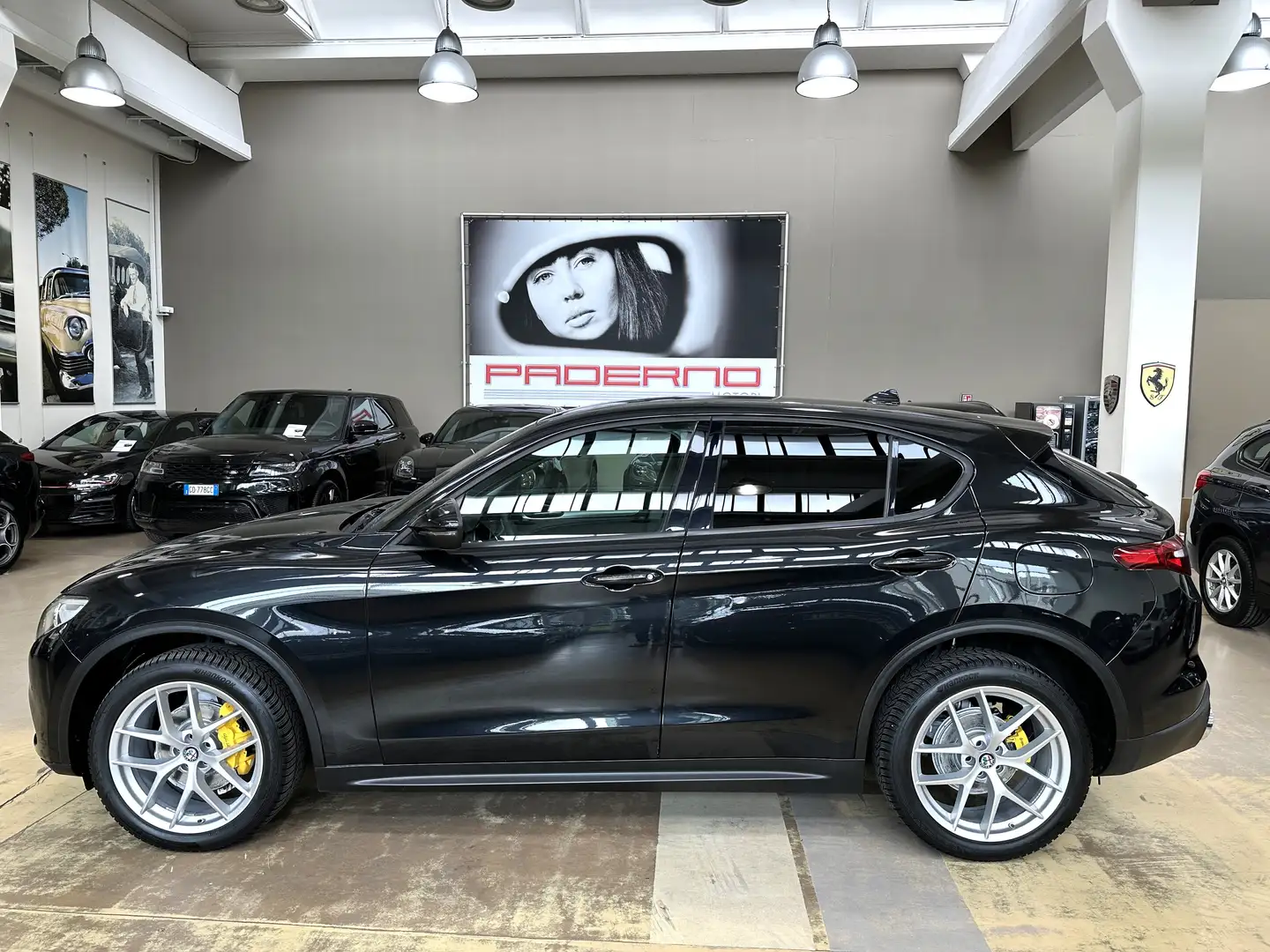 Alfa Romeo Stelvio 2.2 t Business Q4 180cv auto - 20" - Pelle-Paddles Zwart - 2