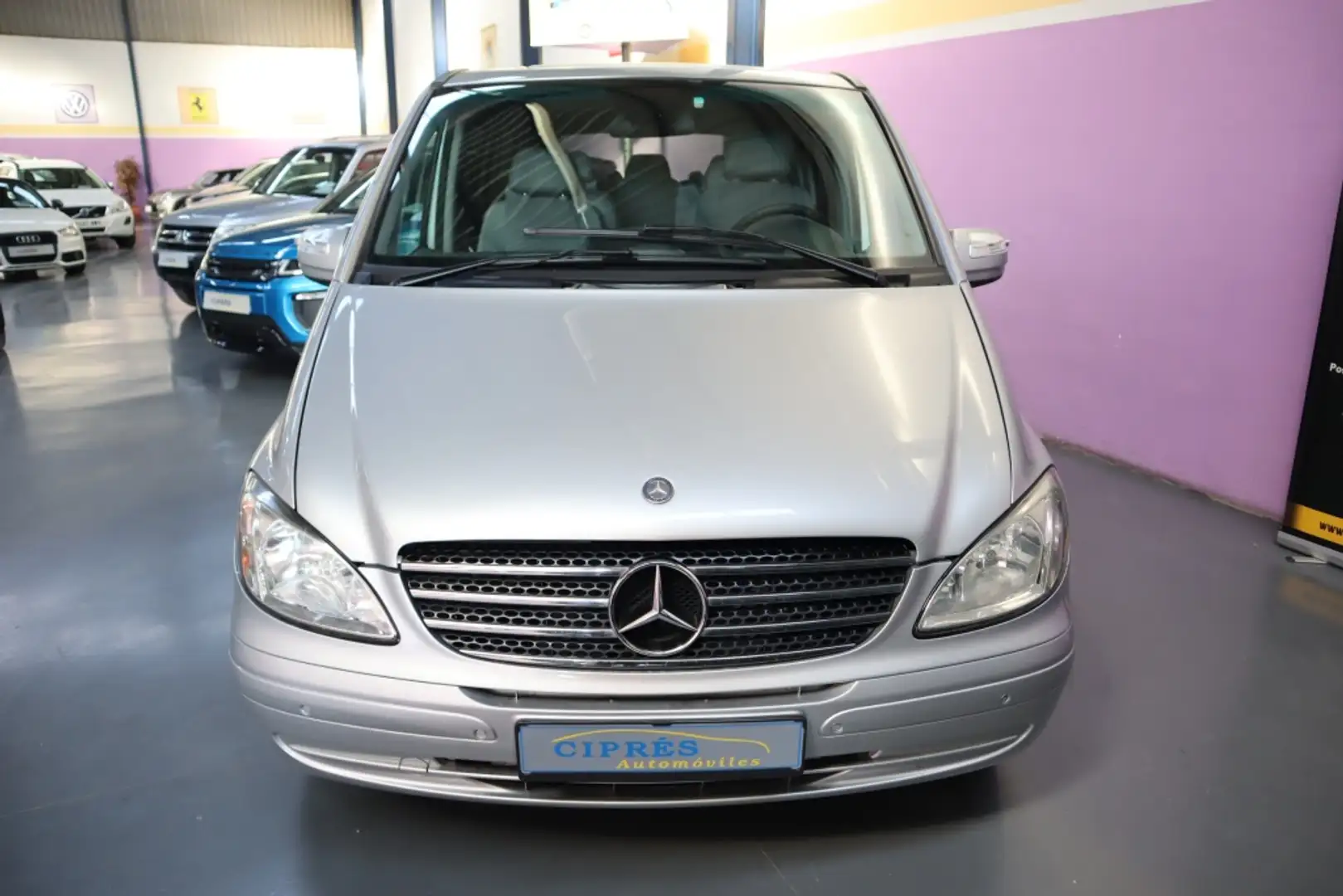 Mercedes-Benz Viano 2.2CDI Trend Larga 4M Aut. Argent - 2