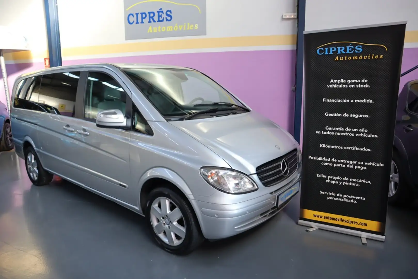 Mercedes-Benz Viano 2.2CDI Trend Larga 4M Aut. Argent - 1