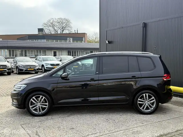 Volkswagen Touran view 7