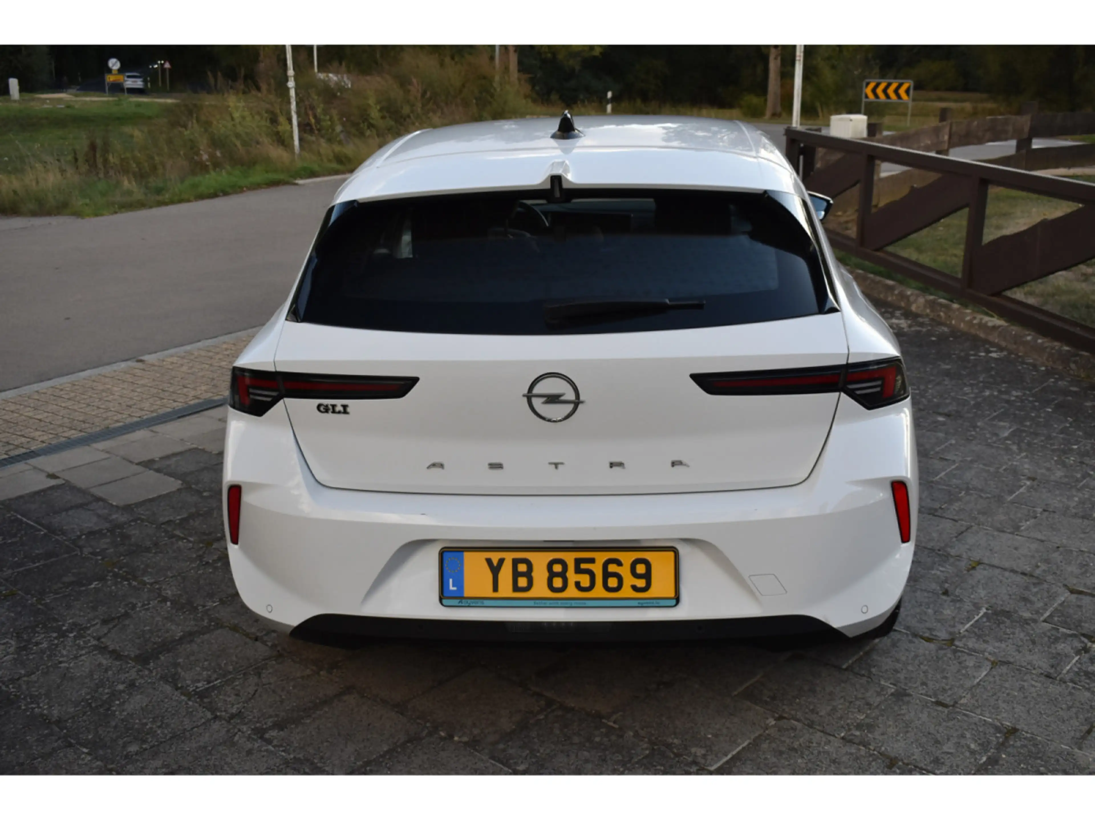 Opel Astra 1,2 Turbo 130 S/Edition Automatic — photo 6
