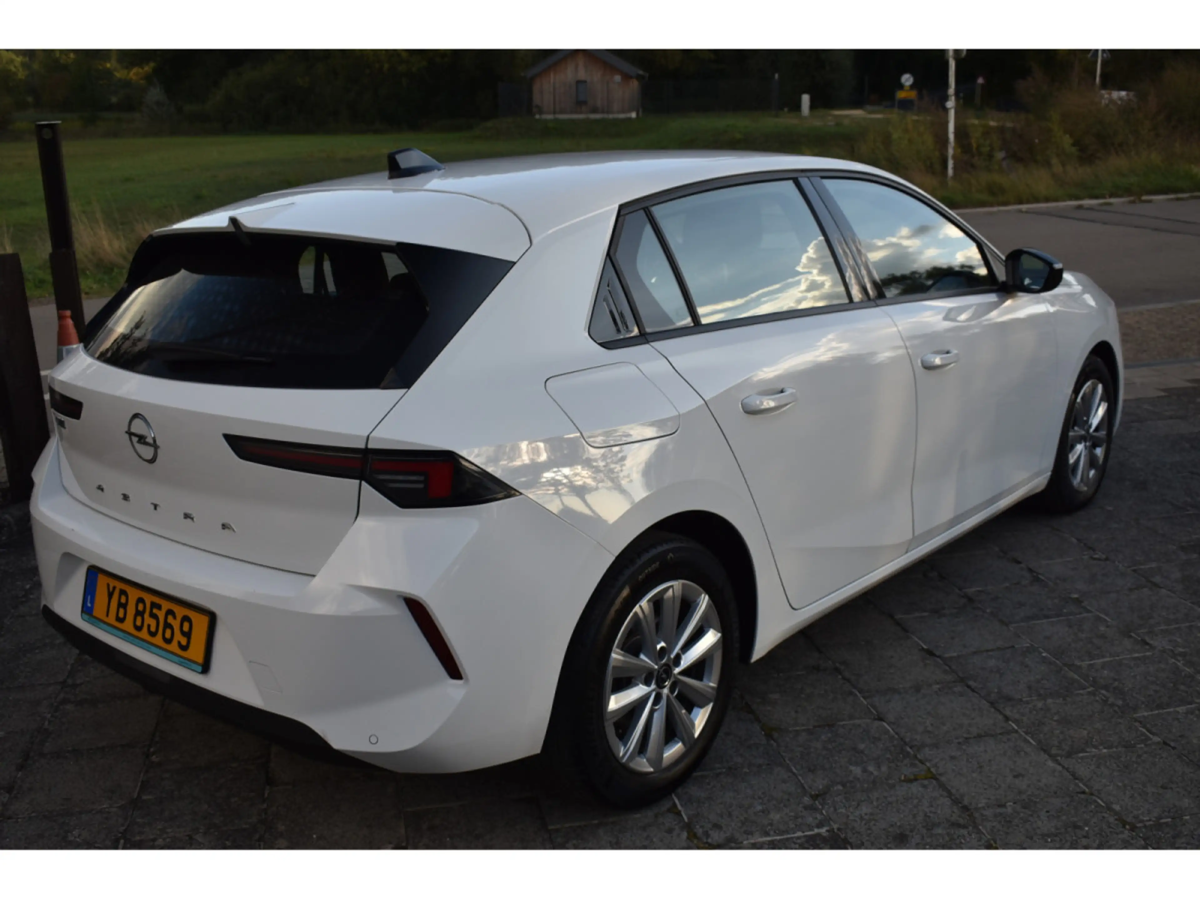 Opel Astra 1,2 Turbo 130 S/Edition Automatic — photo 5
