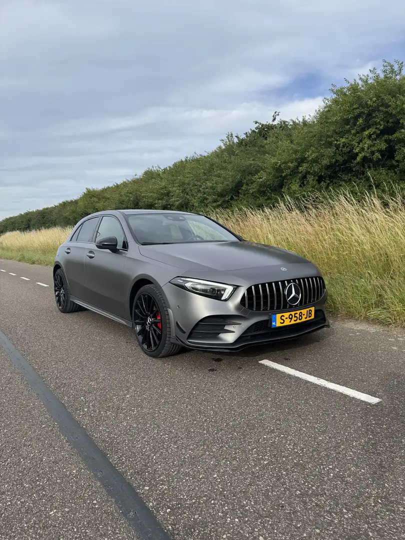 Mercedes-Benz A 250 Advantage Grijs - 1