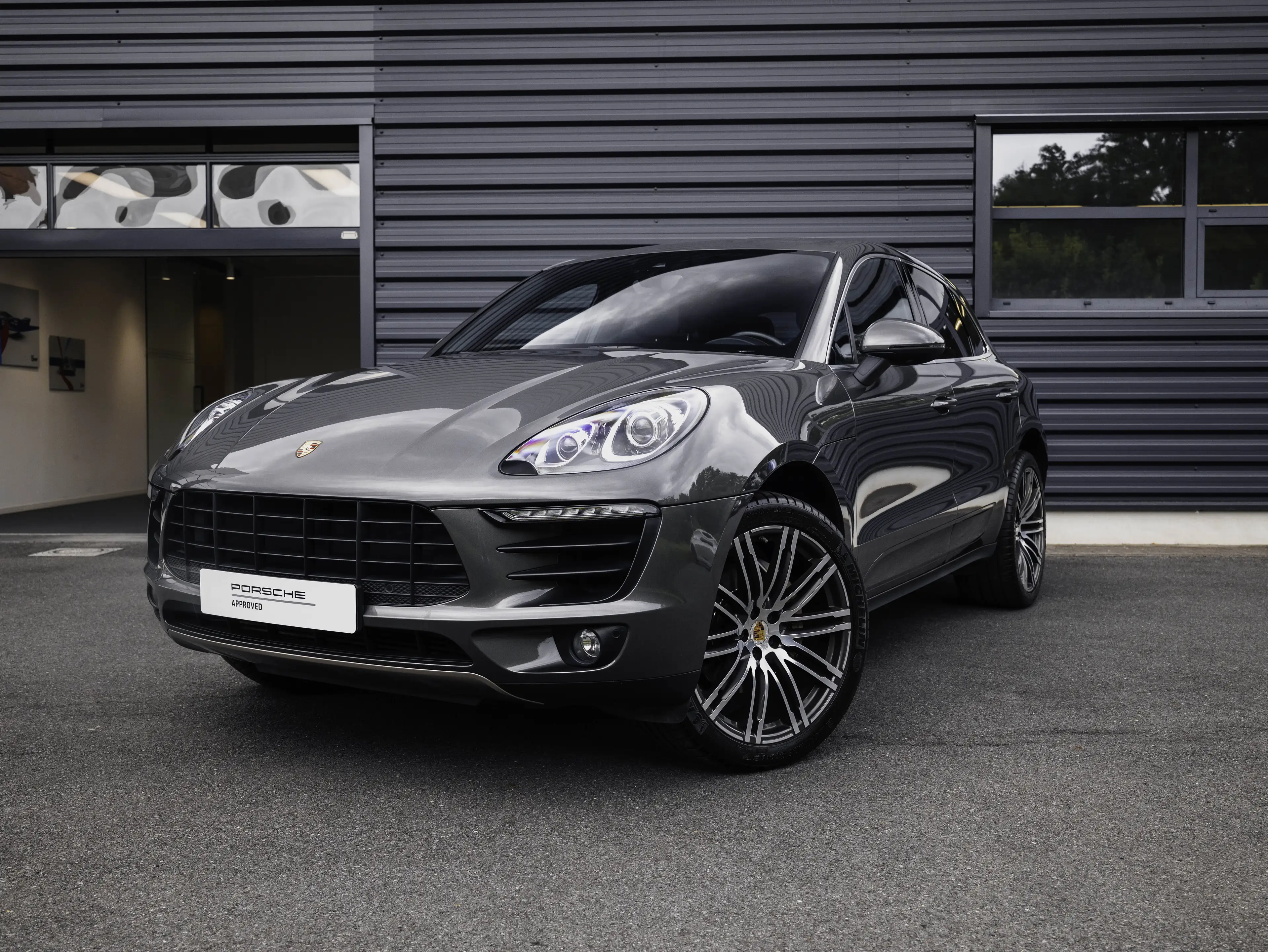Porsche Macan Macan S - 1st owner - 2 YEARS Porsche Approved till 15 October